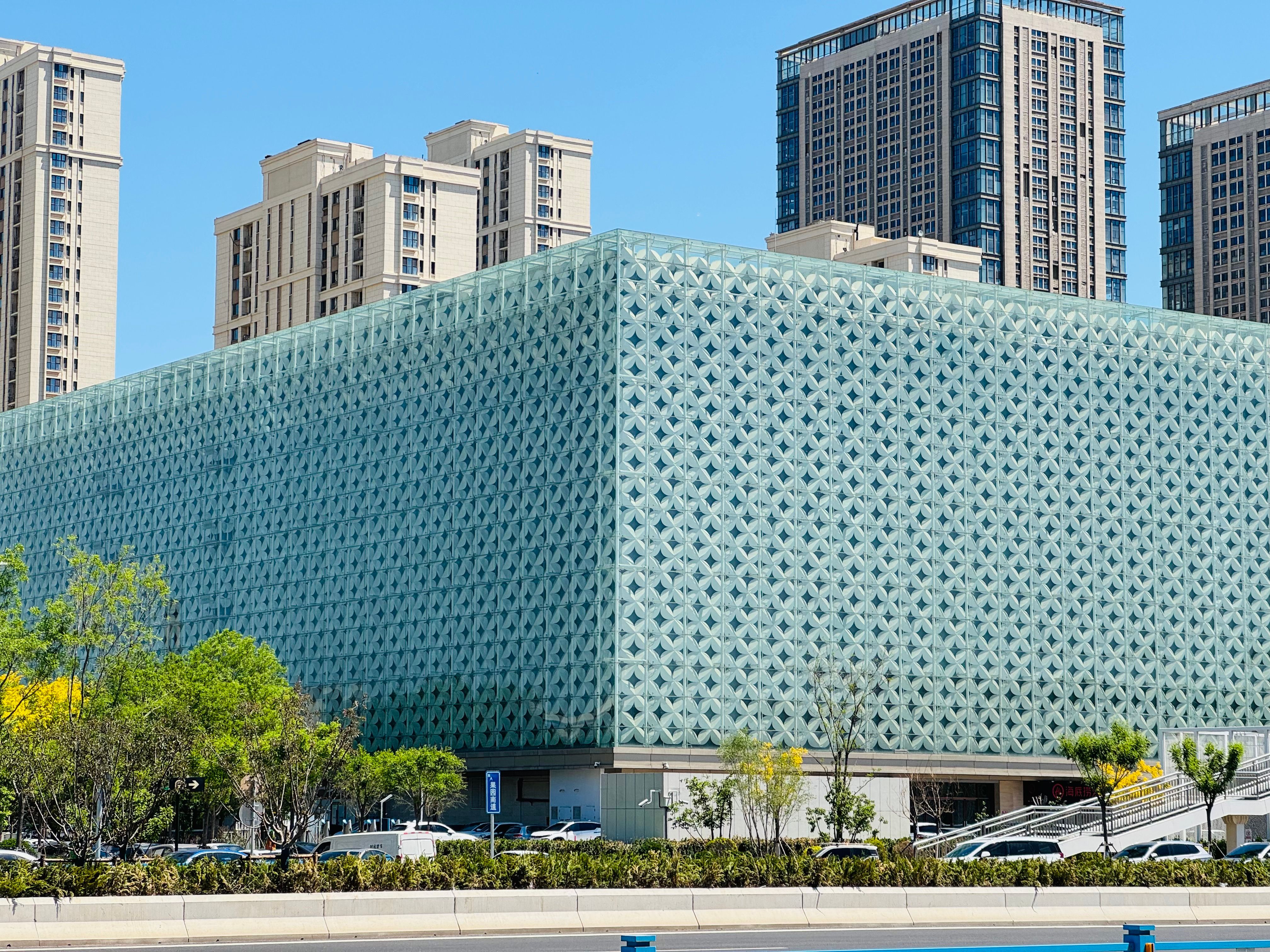 China Merchants Land Limited 2025 Annual Report: Business Performance, Corporate Governance, Environmental Policies, and Fina