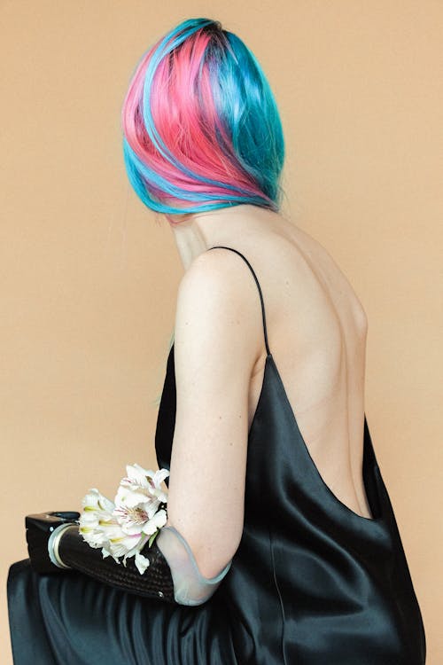 Free Gratis arkivbilde med amputert, blomster, farget hår Stock Photo