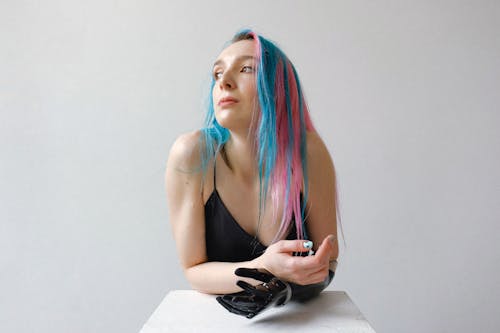 Základová fotografie zdarma na téma amputace, barevné vlasy, dospělý