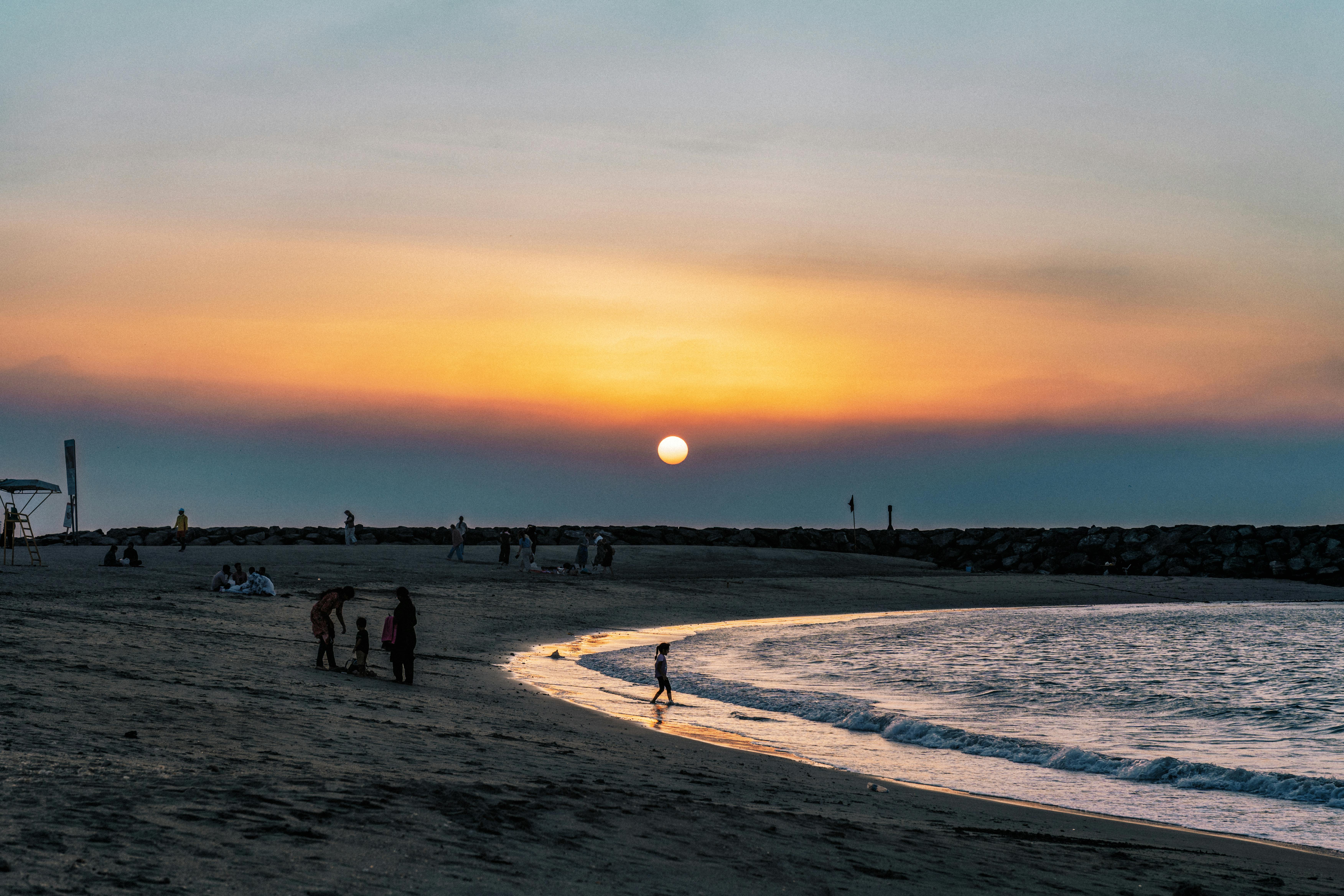 How UAE families can stay financially stable: Budgeting and saving tips that work — Photo by Siarhei Nester on Pexels