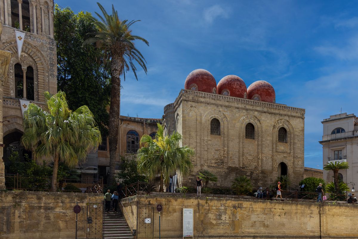 Cupole rosii si palmieri, arhitectura normando-araba din Palermo