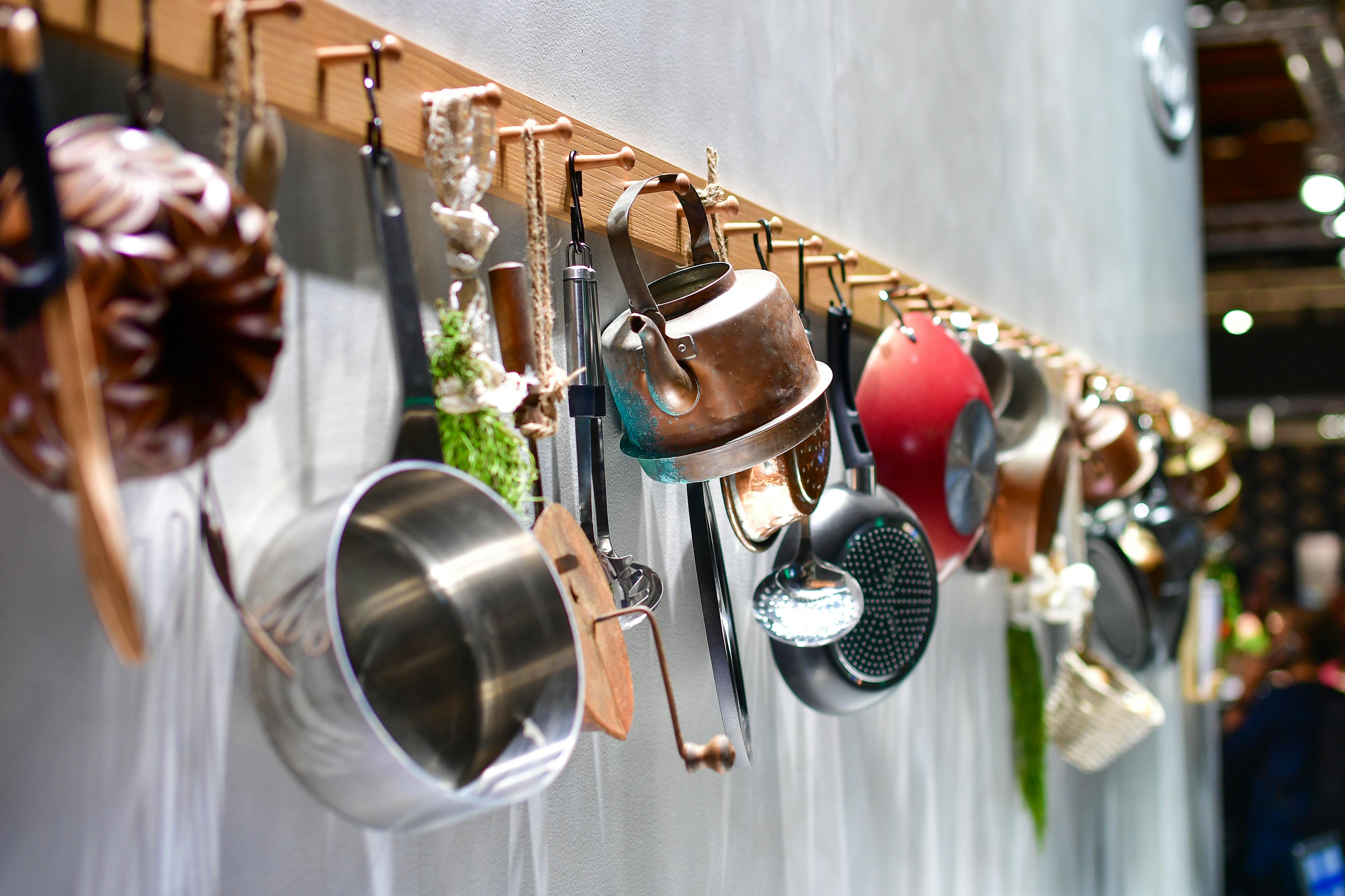 For Neurodivergent Cooks, Kitchen Hacks Are Lifelines — Photo by Margo Evardson on Pexels