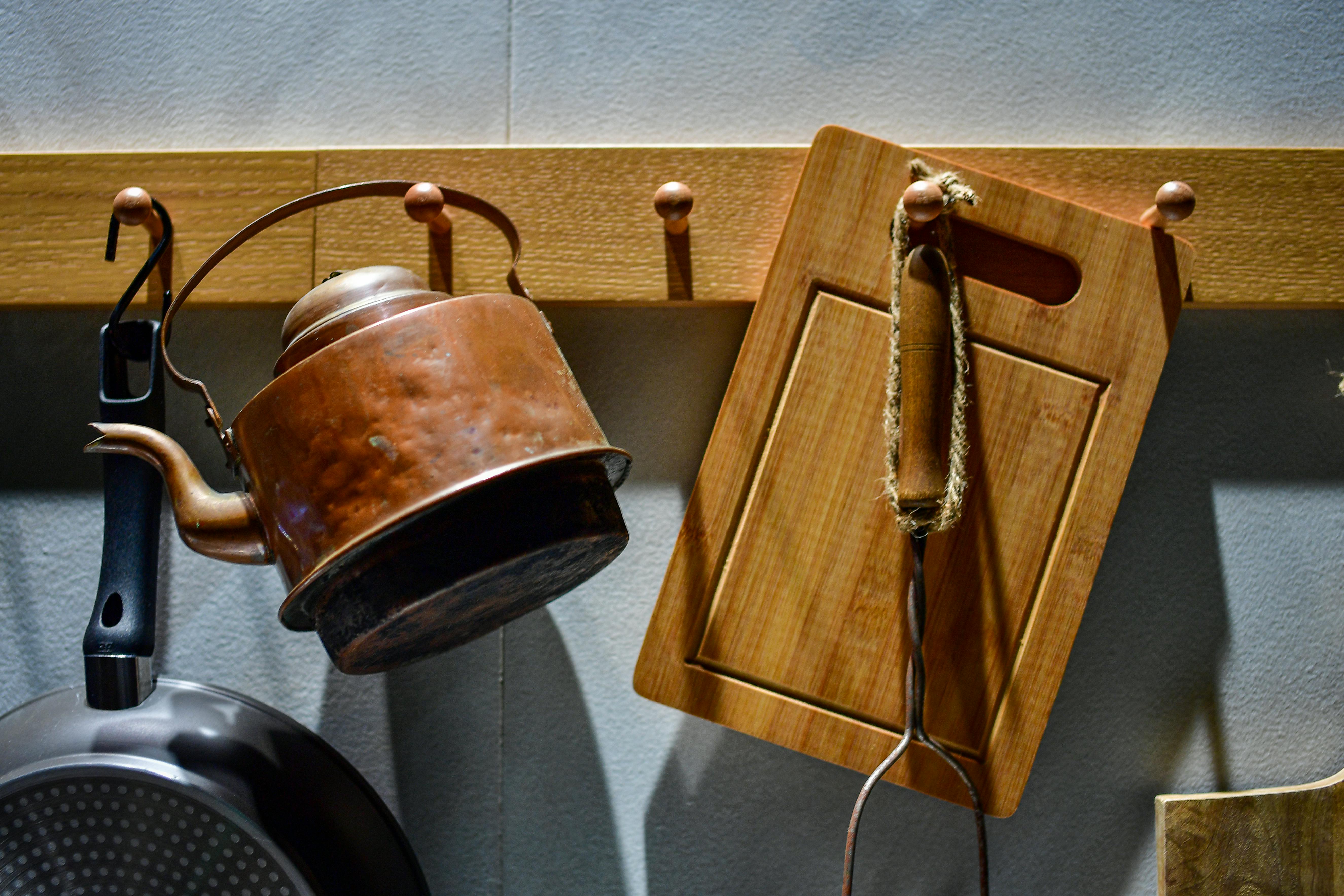 home cooking cookware essentials — Photo by Margo Evardson on Pexels