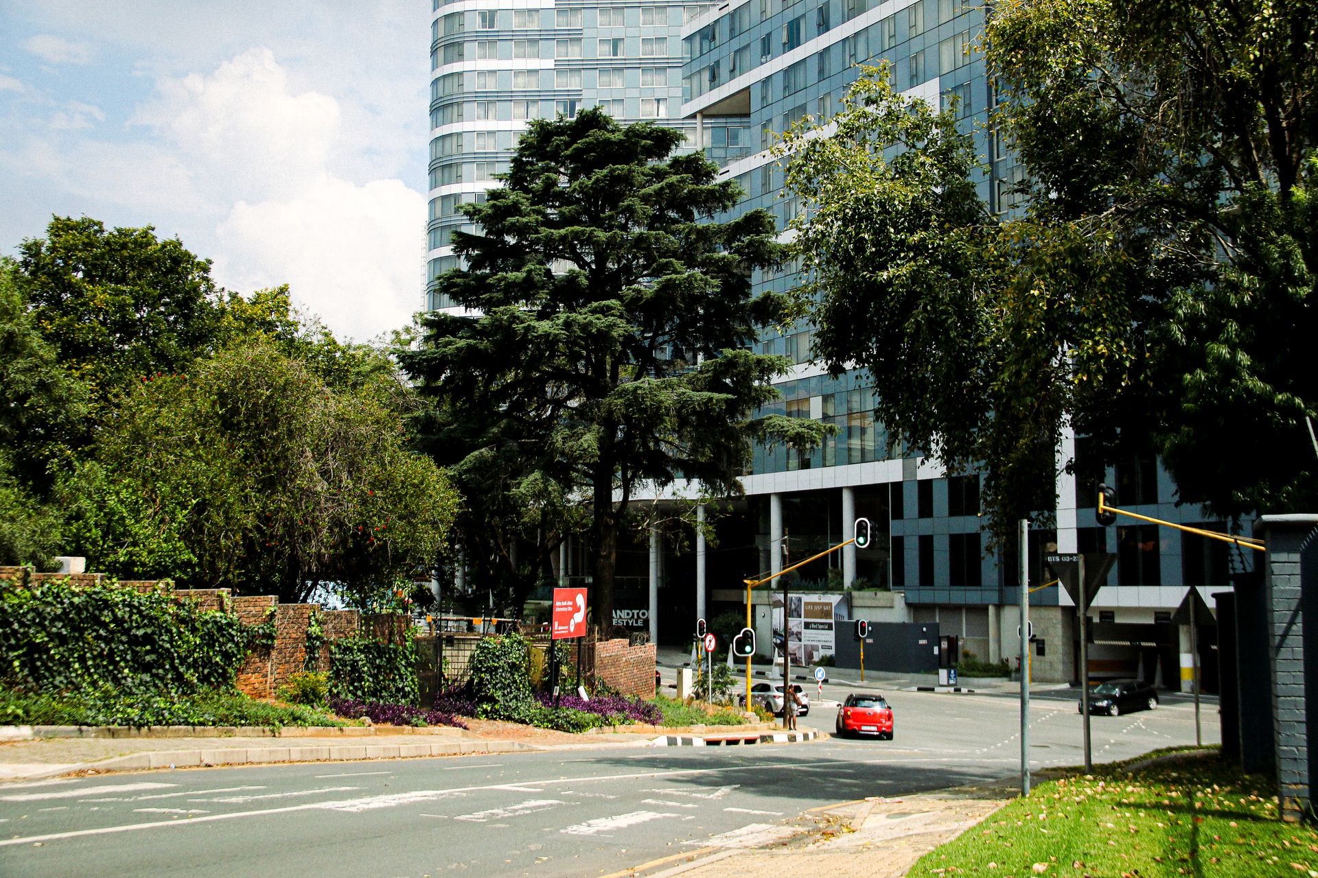 Façade extérieure d'un palais de justice à Johannesburg