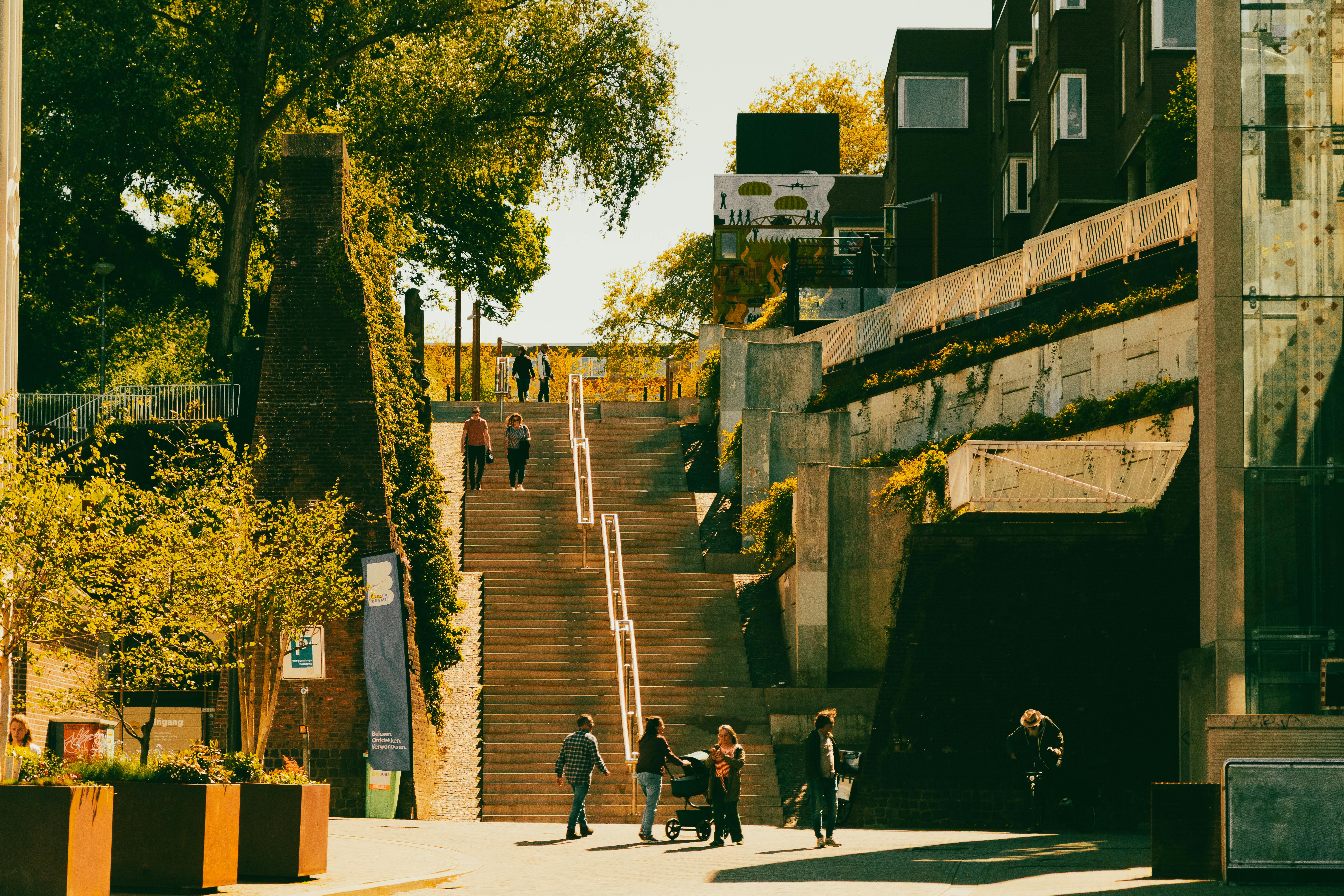 civic life examples — Photo by Vladislovas Sketerskis on Pexels