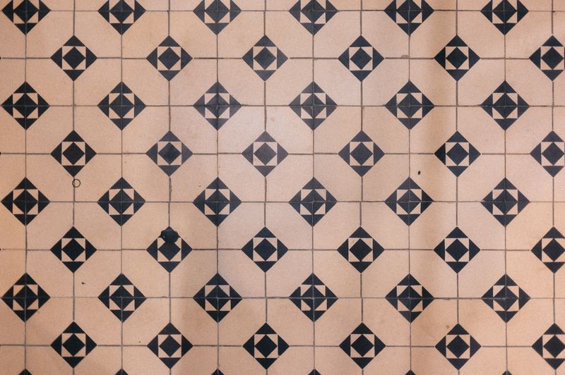 Slate-Look Porcelain Tile for a Rustic, Textured Look