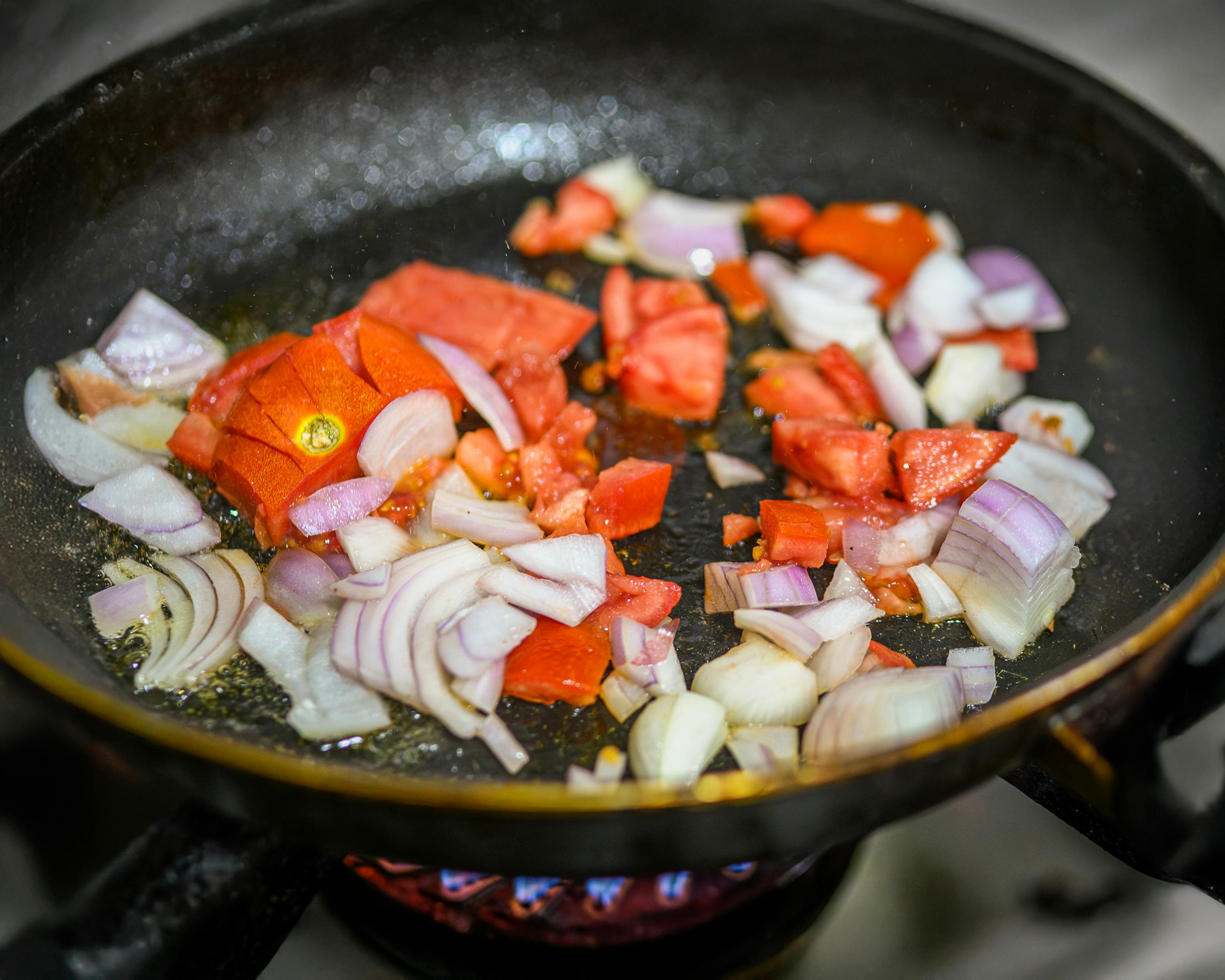 home cooking — Photo by Christopher Welsch Leveroni on Pexels