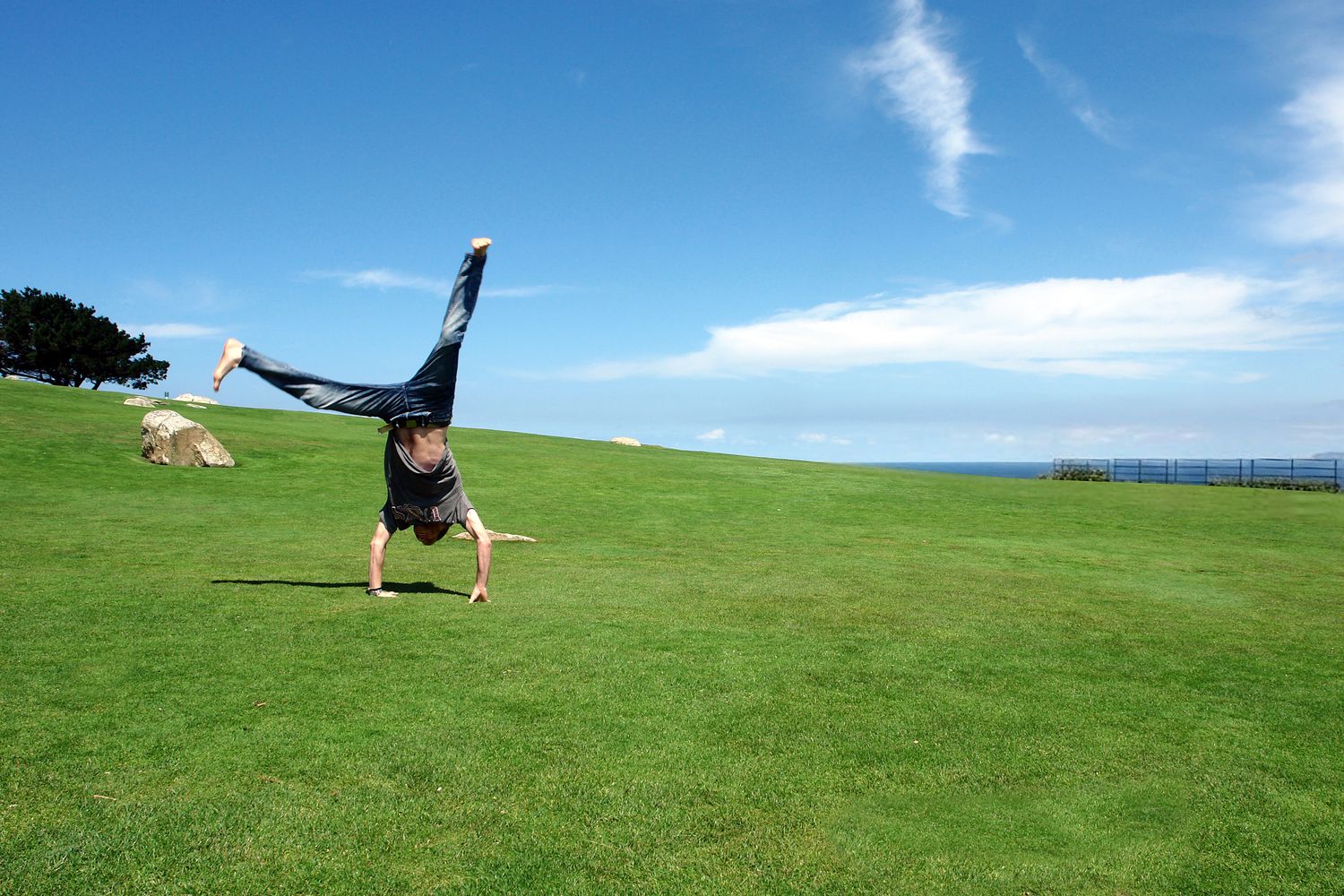 Cartwheel Photos, Download The BEST Free Cartwheel Stock Photos & HD Images