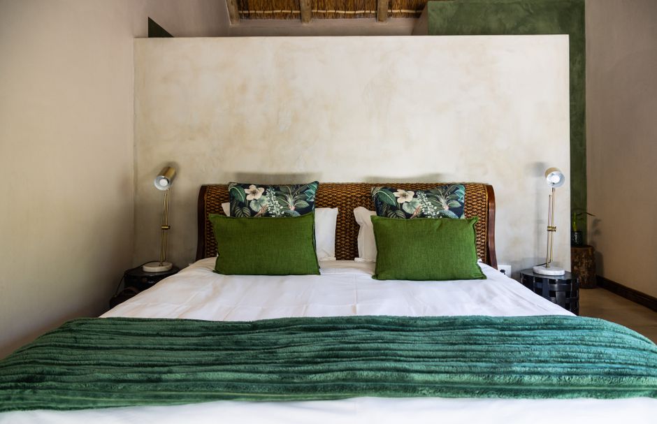 This Ultra-Thin Under-Pillow Speaker Is Changing How People Fall Asleep