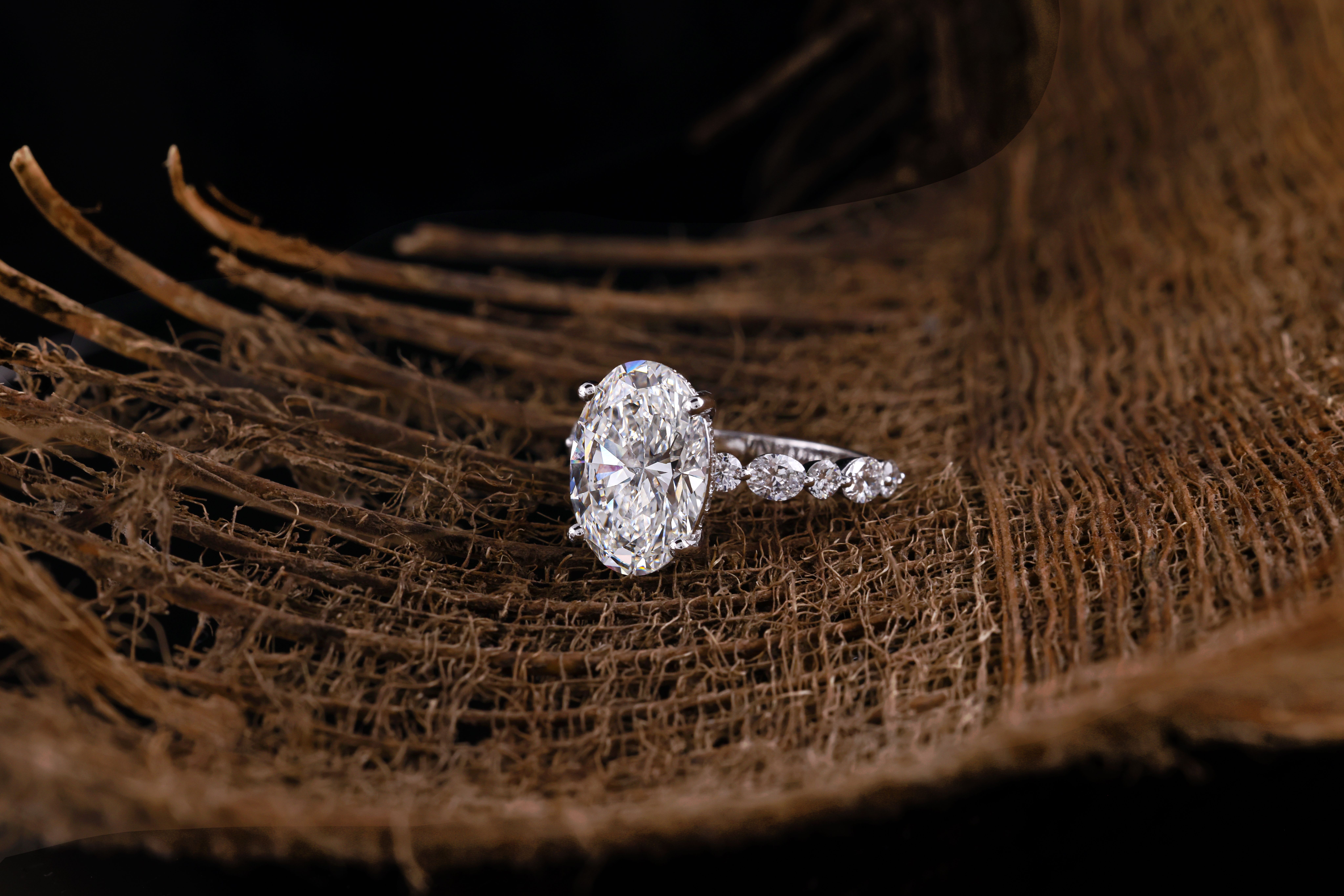 Diamond Clarity Grades: Which Flaws Actually Matter