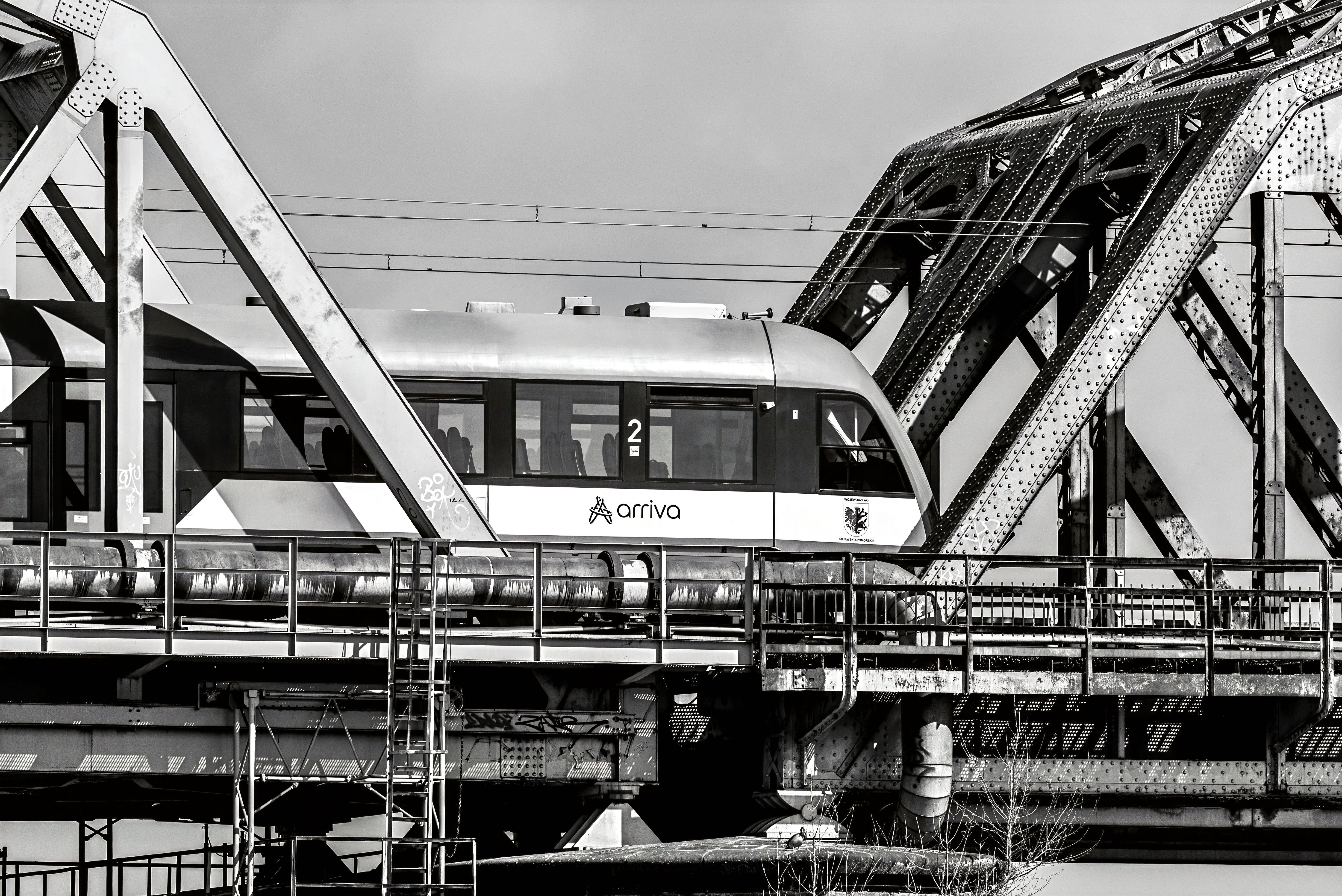Tren metropolitan Sfântu Gheorghe – Aeroport Brașov: Proiect de 1,5 miliarde lei