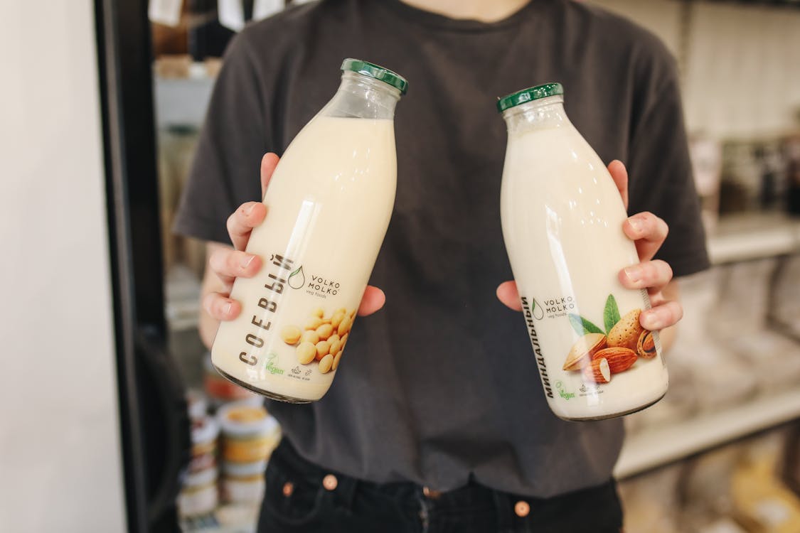 lactose intolerance - almond milk - healthier me today