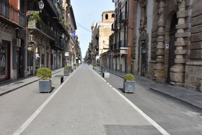 Quiet street in Palermo, Italy — photo by Paul Bols on Pexels