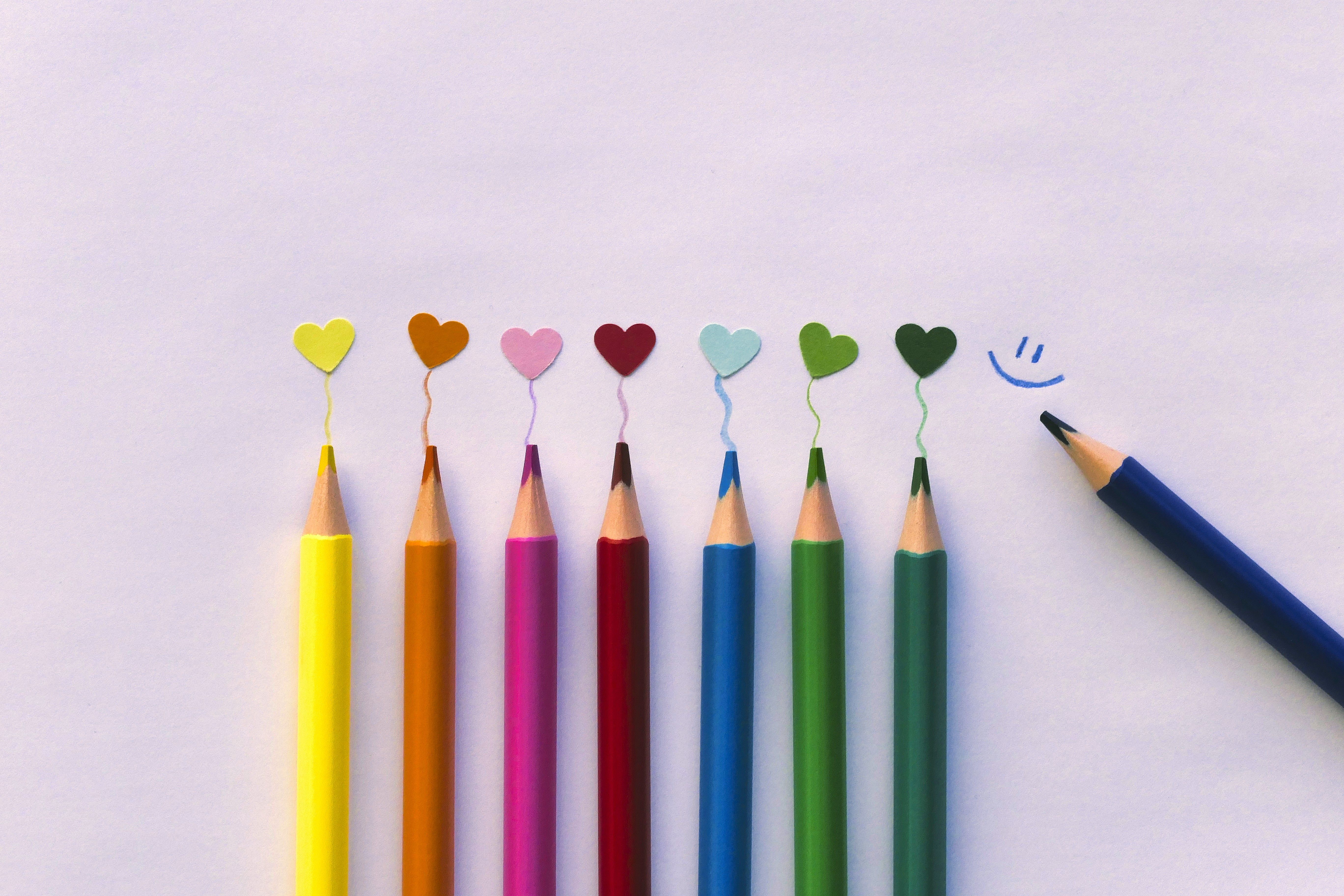 Hobbycraft has up to 50% off art supplies for chilly Brits to try new hobbies at home — Photo by Michaela St on Pexels