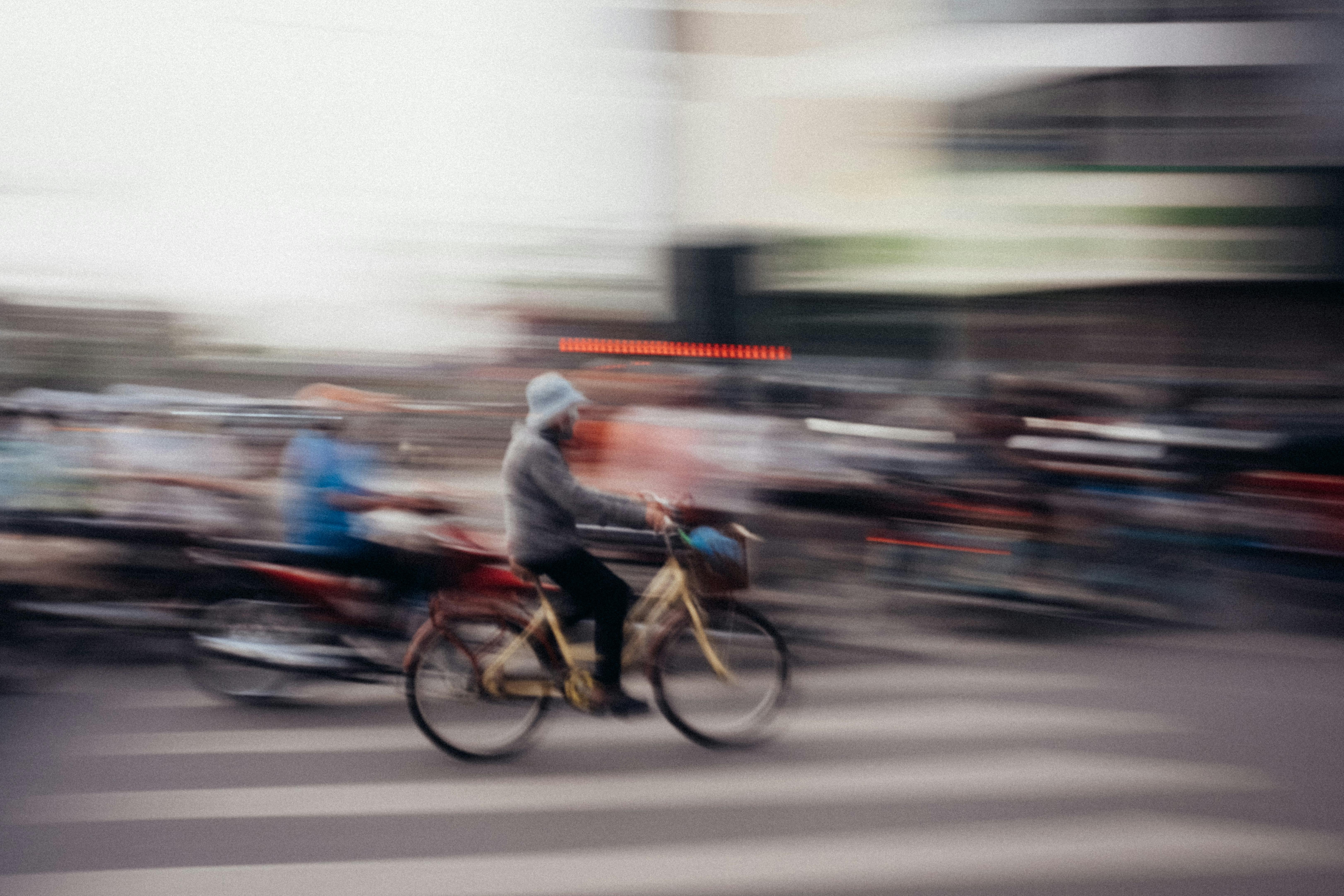 the side hustle idea side hustles to make an impact — Photo by Hưng Phạm on Pexels