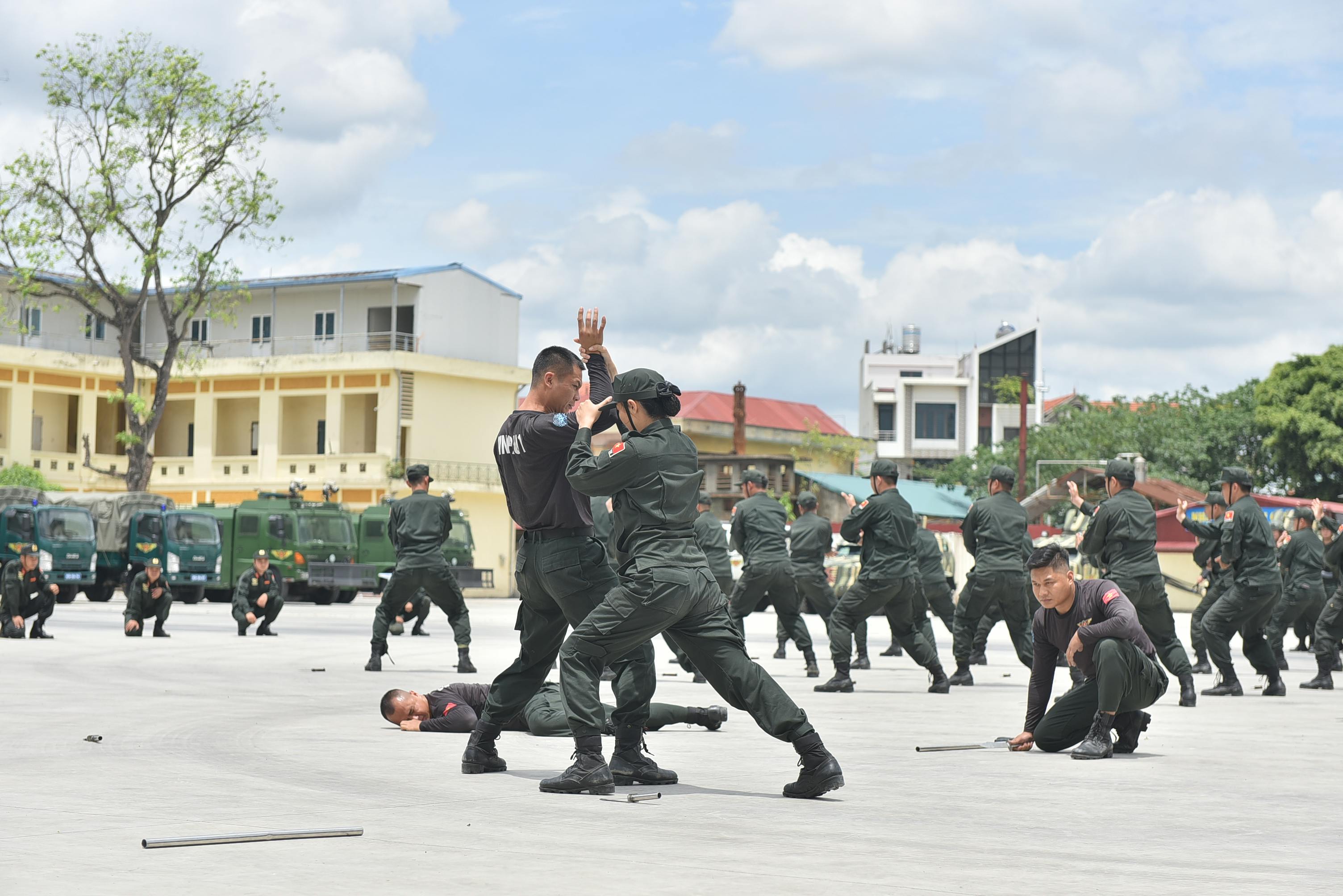 全民國防培訓表面上強化防衛，實際上卻揭示國防預算的壓力