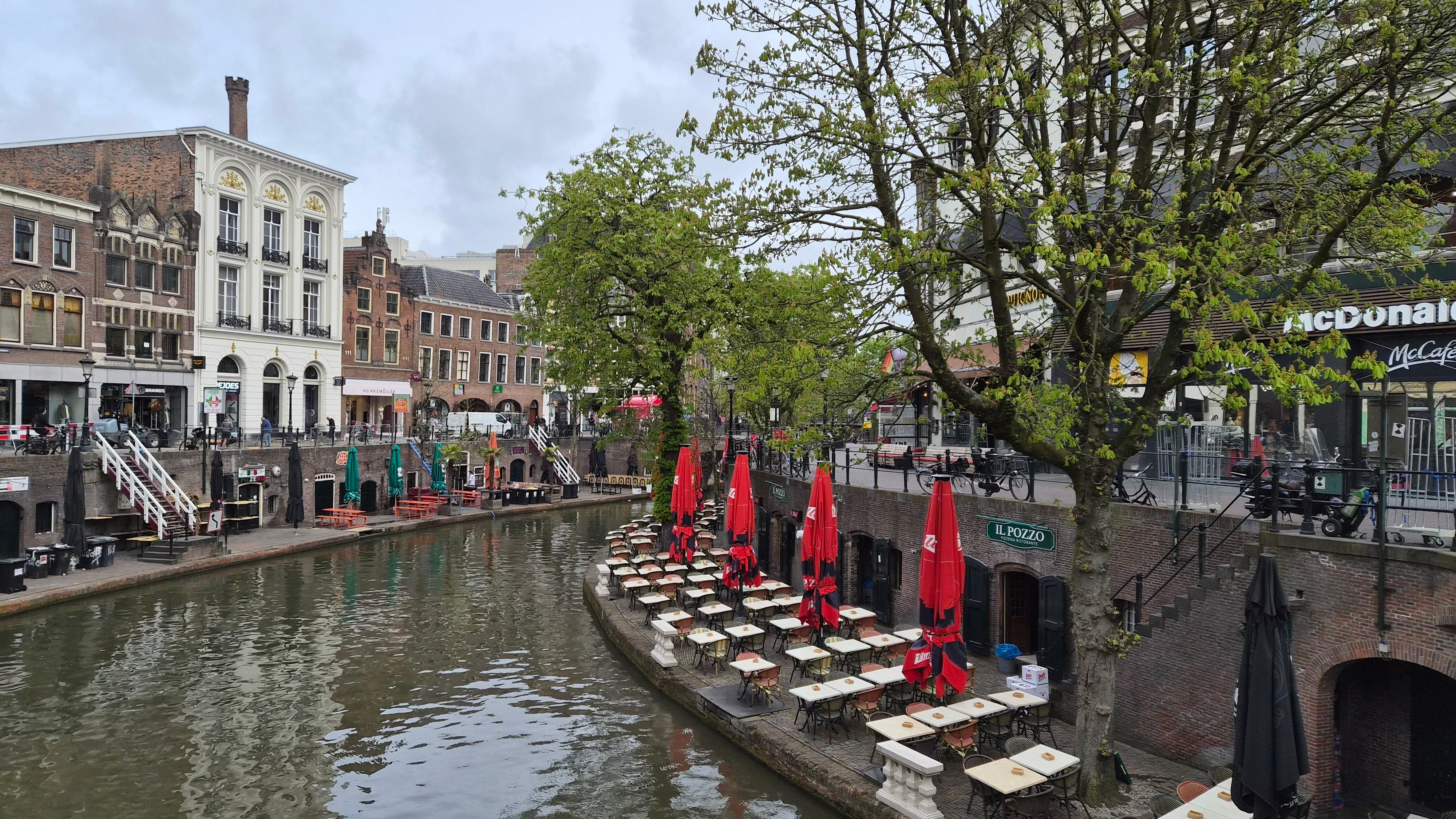 utrecht oudegracht canal wharf cafes terrace netherlands