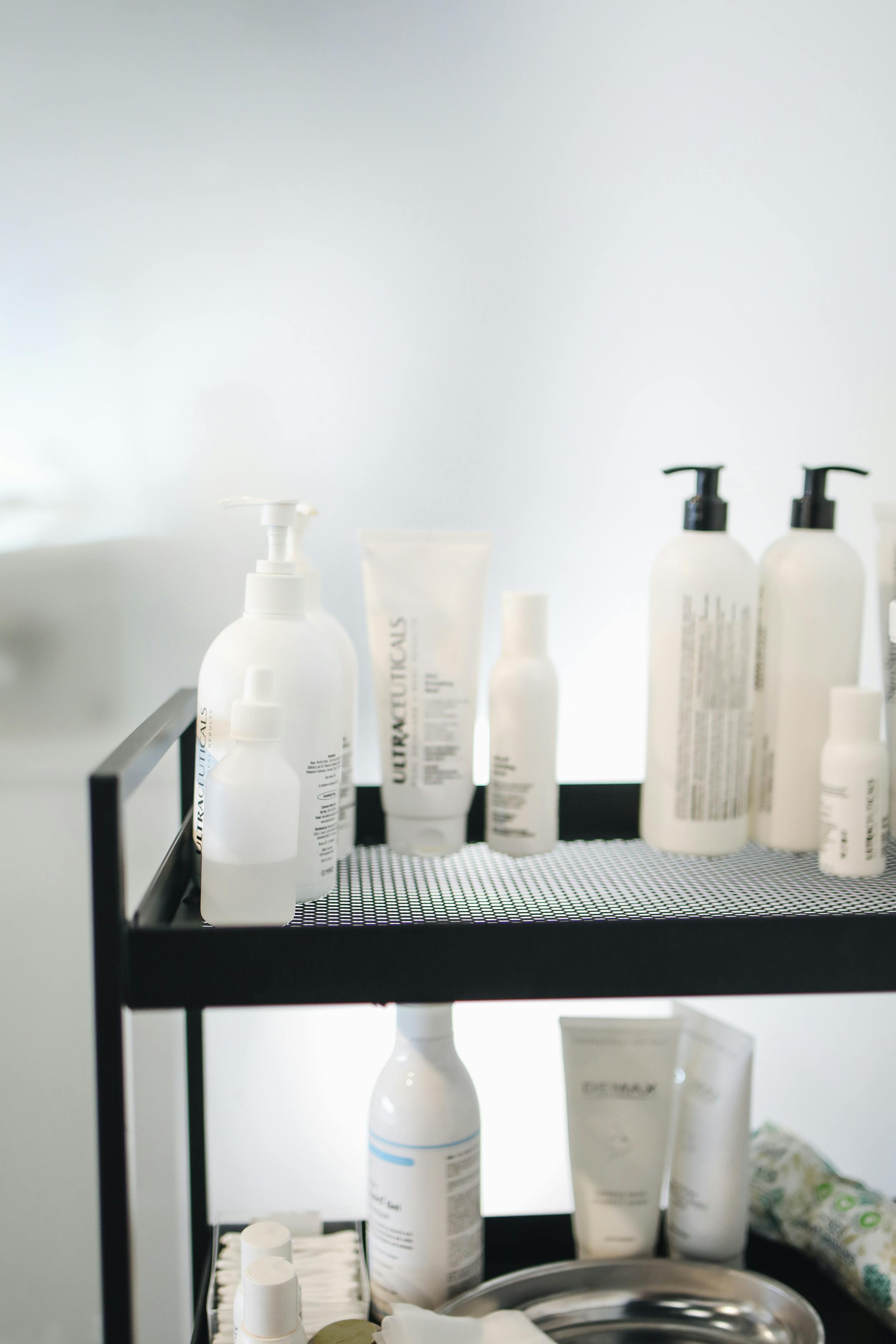 how to organize beauty products in bathroom