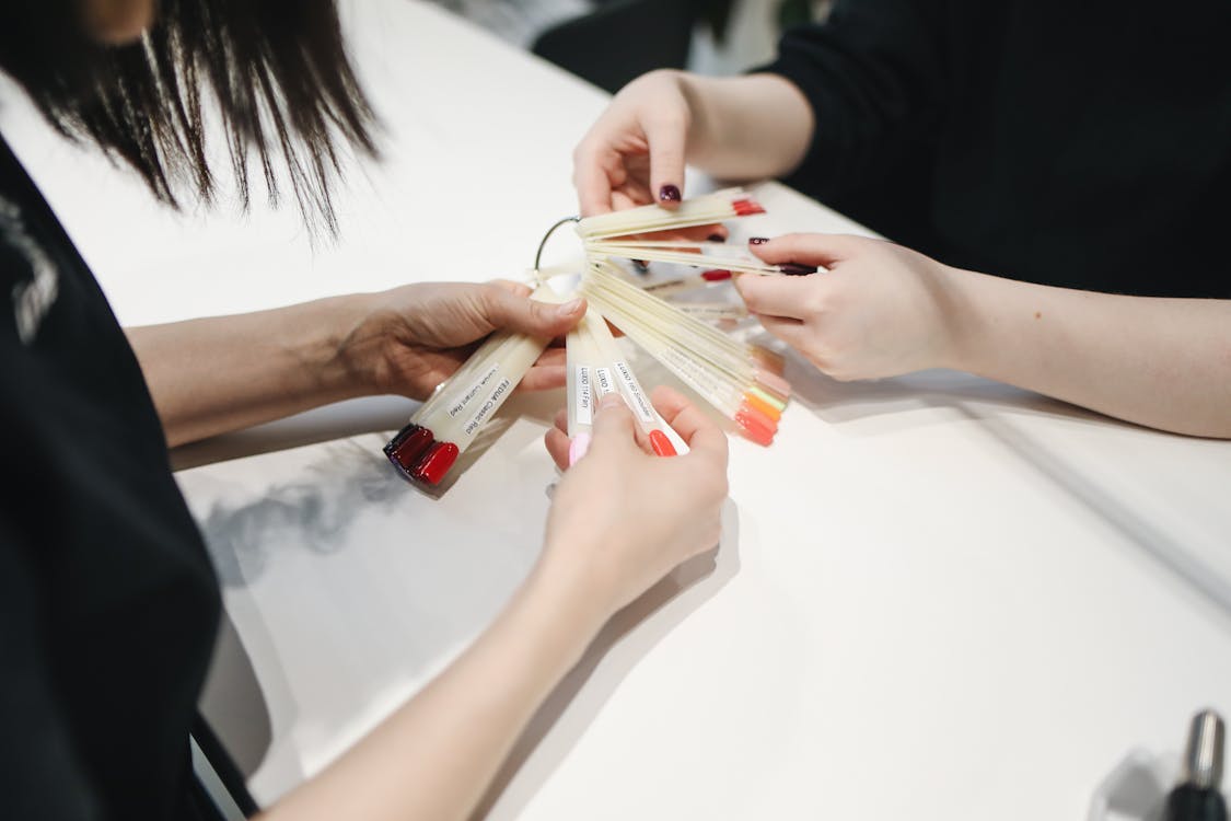 client-in-beauty-salon