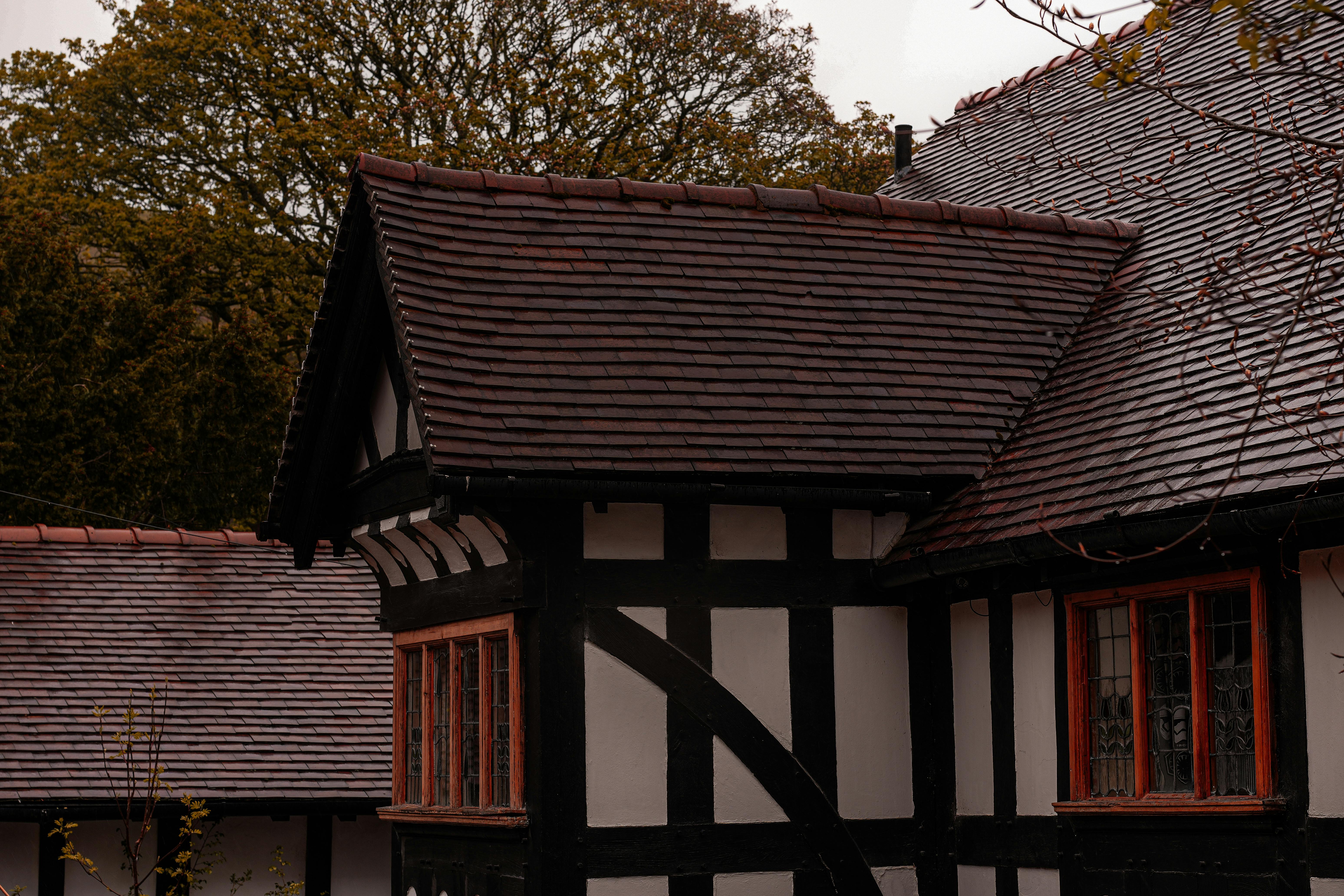 Beautiful view of a Tudor-style house with classic timber framing in Church Stretton, England.