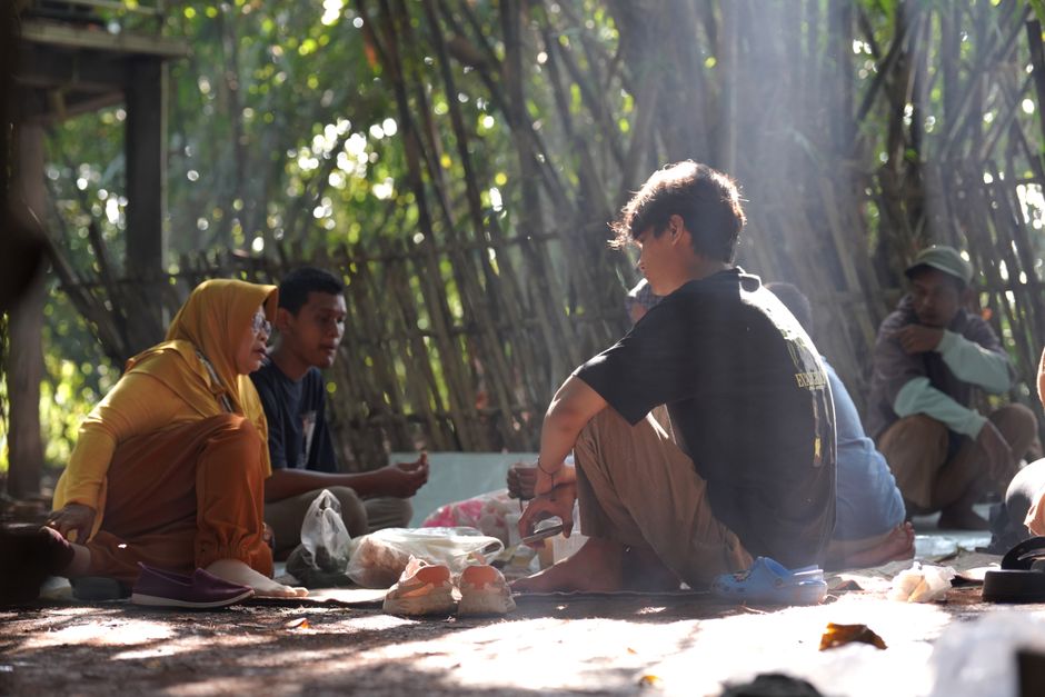 meeting day candid lifestyle lifestyle photo 2