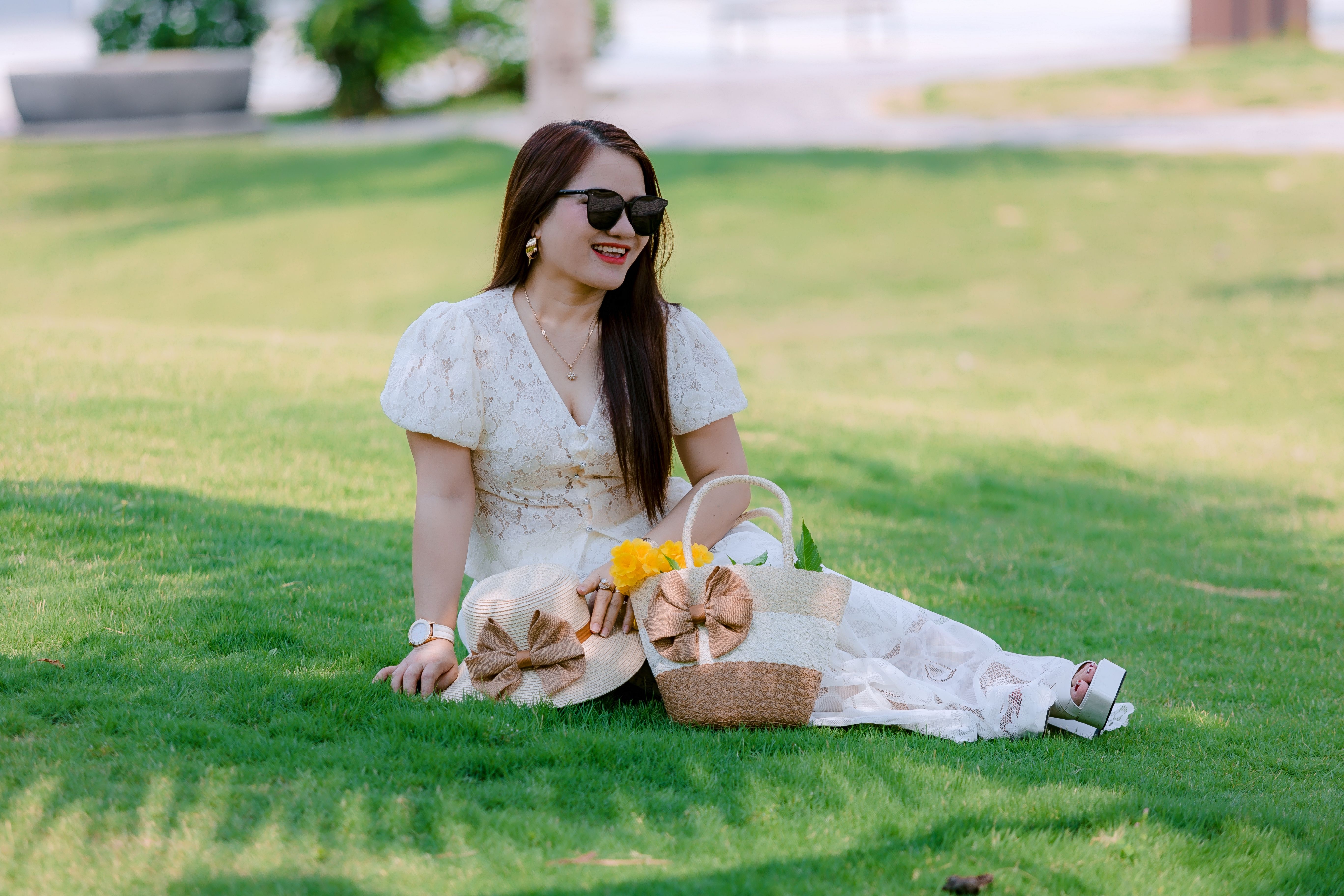 The best June outfits: 8 summer-ready looks that are on-trend and easy to recreate with your existing wardrobe — Photo by 🇻�