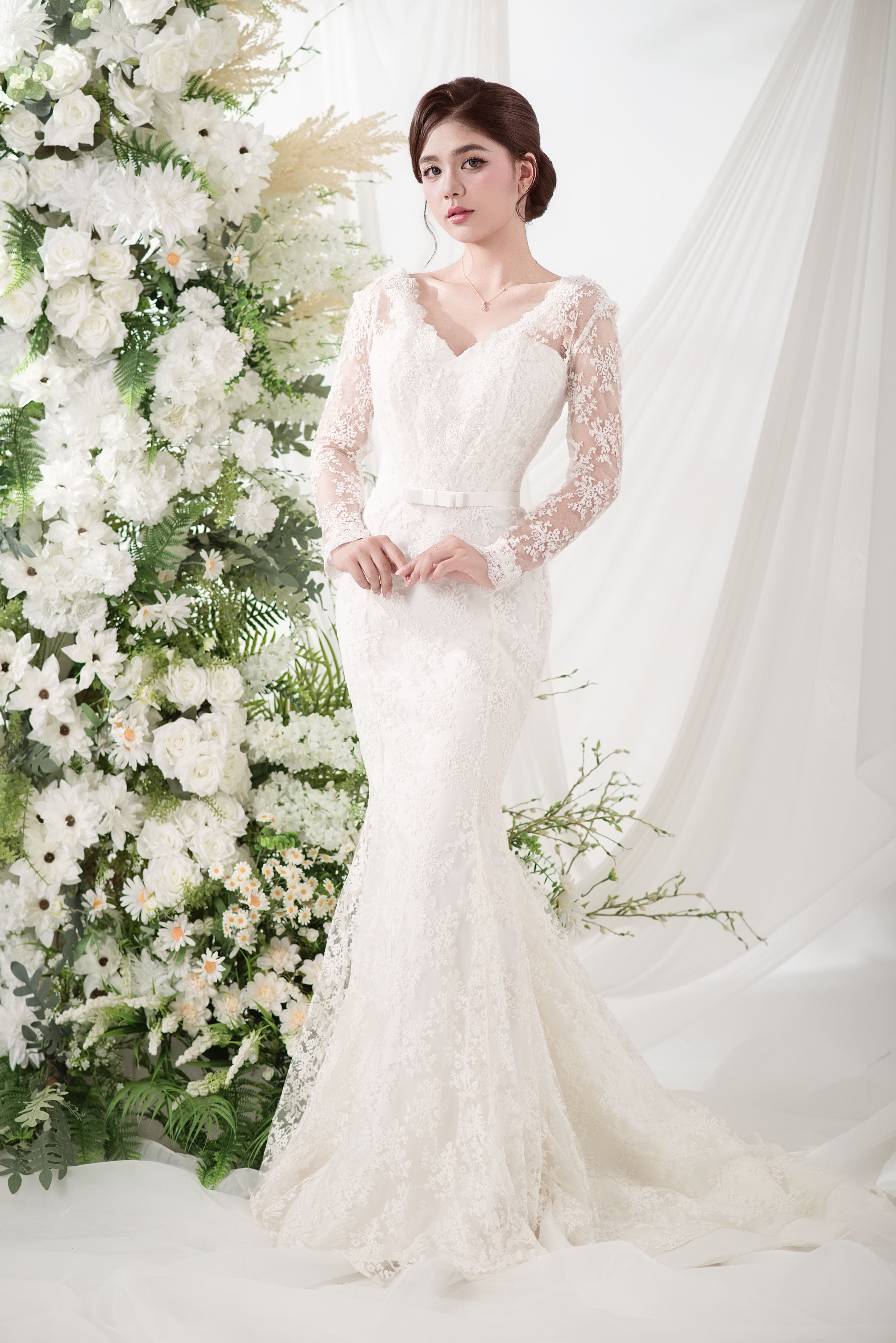 liliana lace dress Liliana Lace Mini Dress main image 1