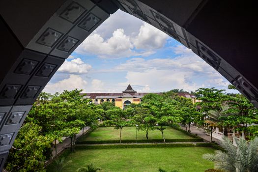FPV drone flight over a school in Bucaramanga — aerial campus view