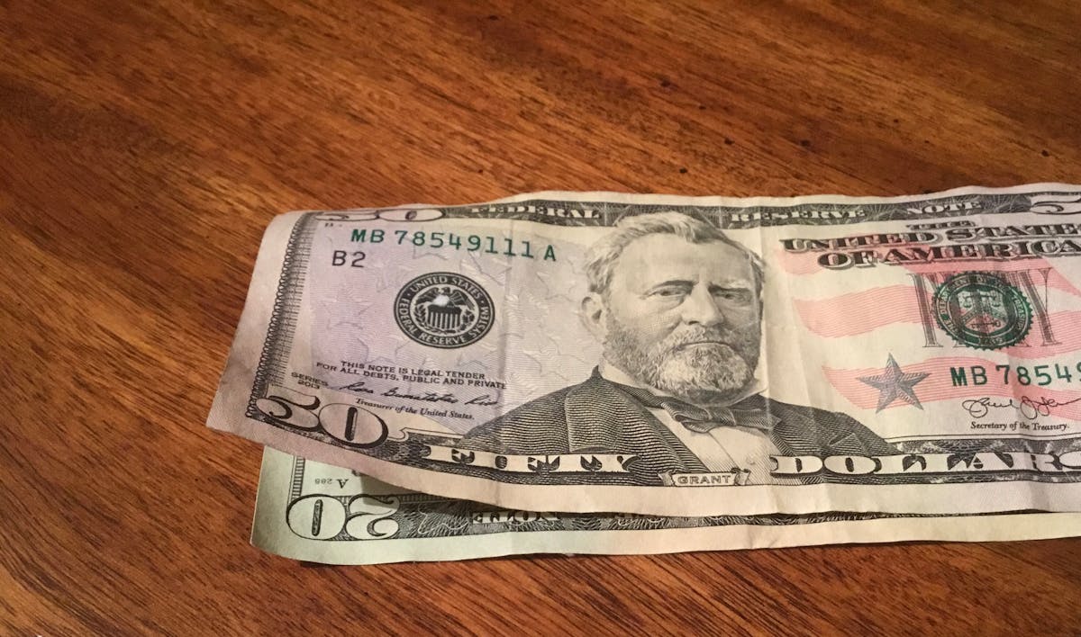 Detalle de prenda a medida en Atelier Cascarano