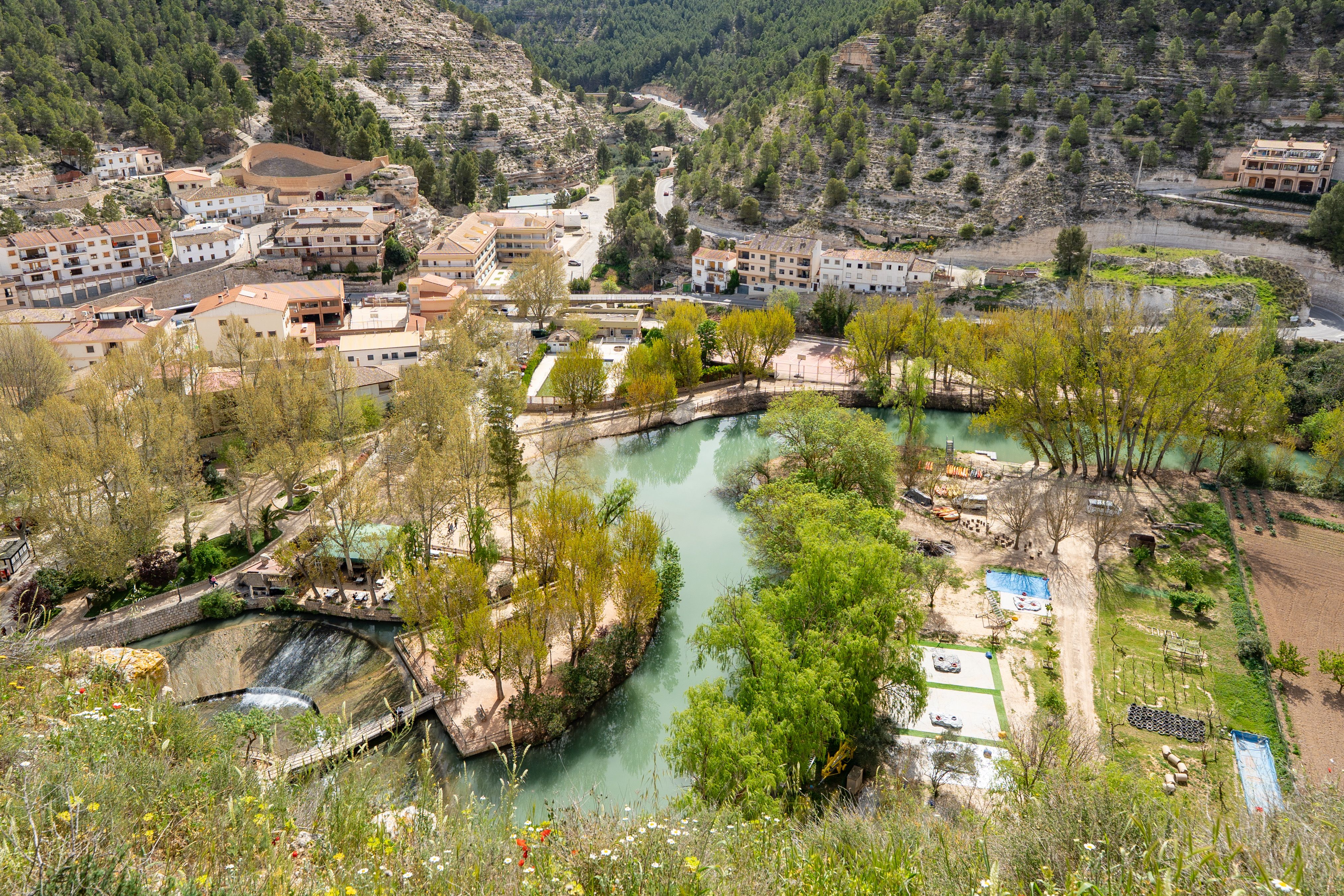 aerial-view-of-alcal-del-j-car-spain-free-stock-photo