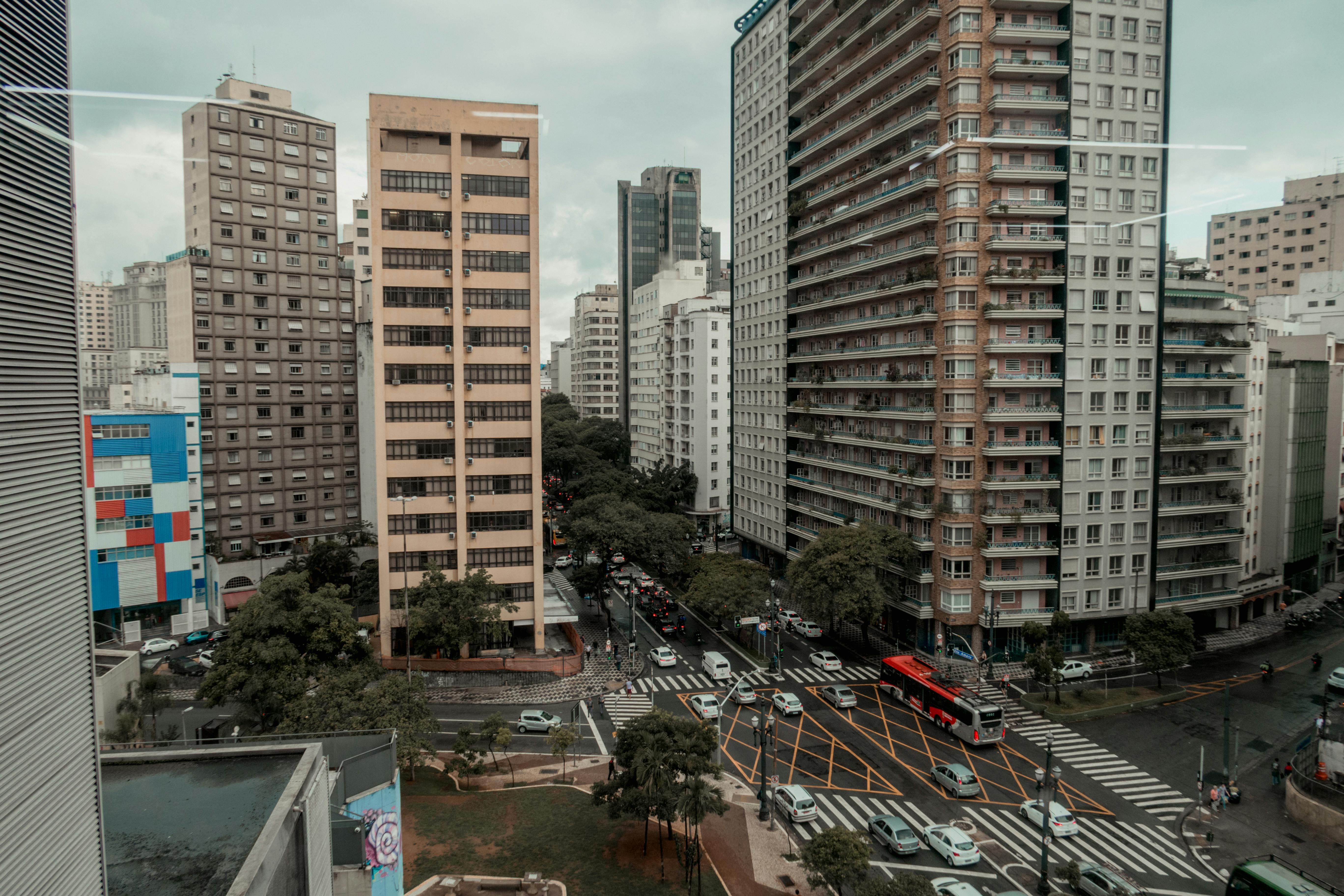 Porsiyon Kontrolü Rehberi: Daha Az Yiyerek Sağlıklı Kilo Vermenin ve Formda Kalmanın Yolları