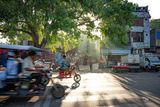 Morning hustle on a Delhi street