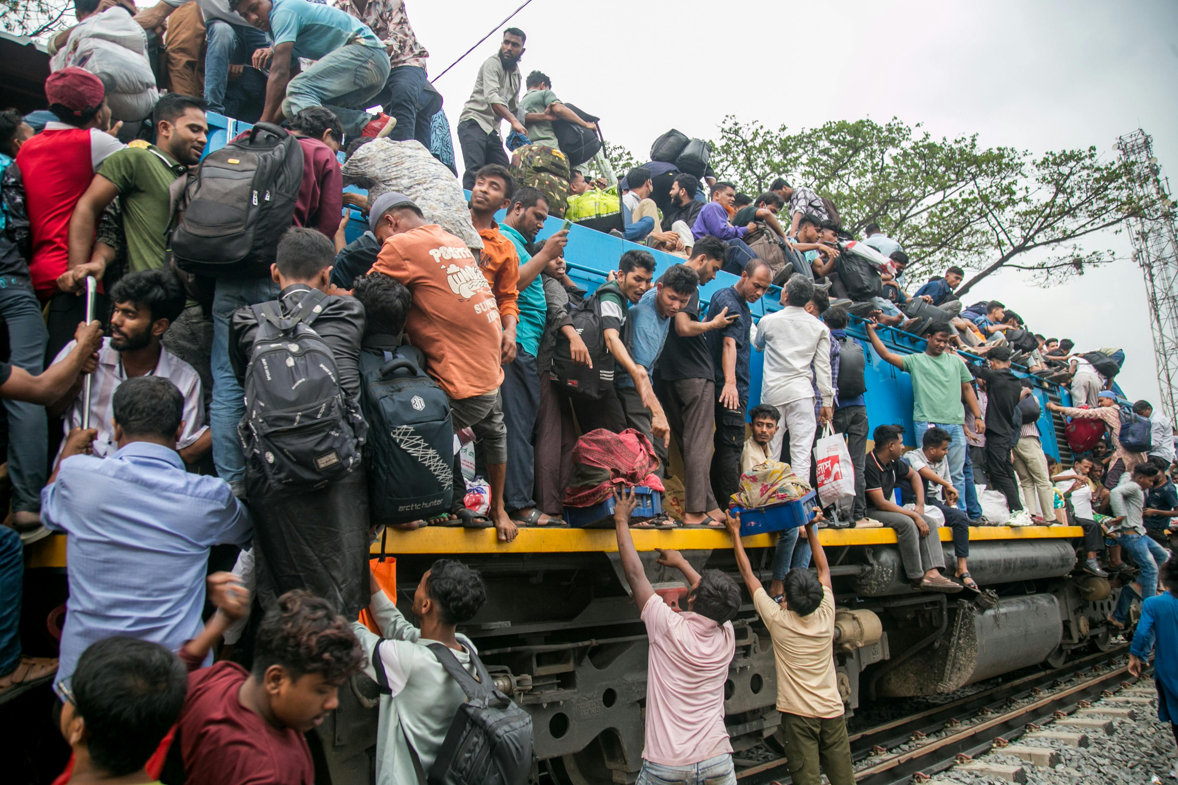 Overcrowded Photos, Download The BEST Free Overcrowded Stock