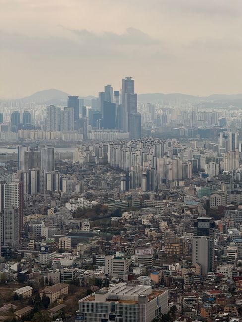 준주거 고밀개발, 집값은 방향이 엇갈린다