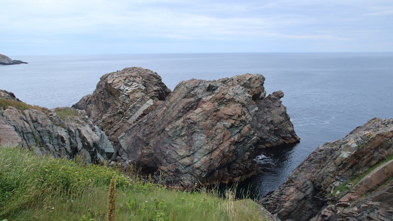 Tipare clasice de croitorie pe masă de lucru