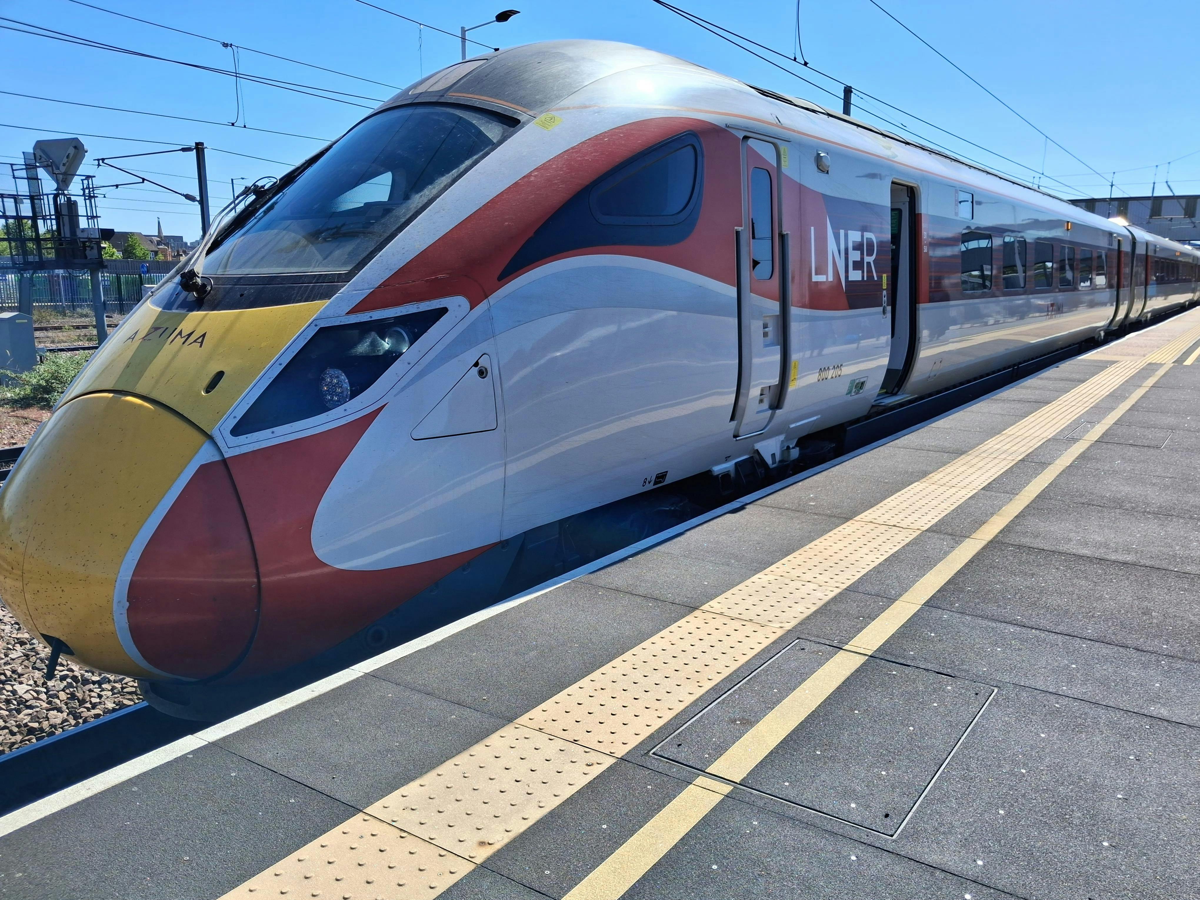 general travel cards — Photo by robert roberts on Pexels