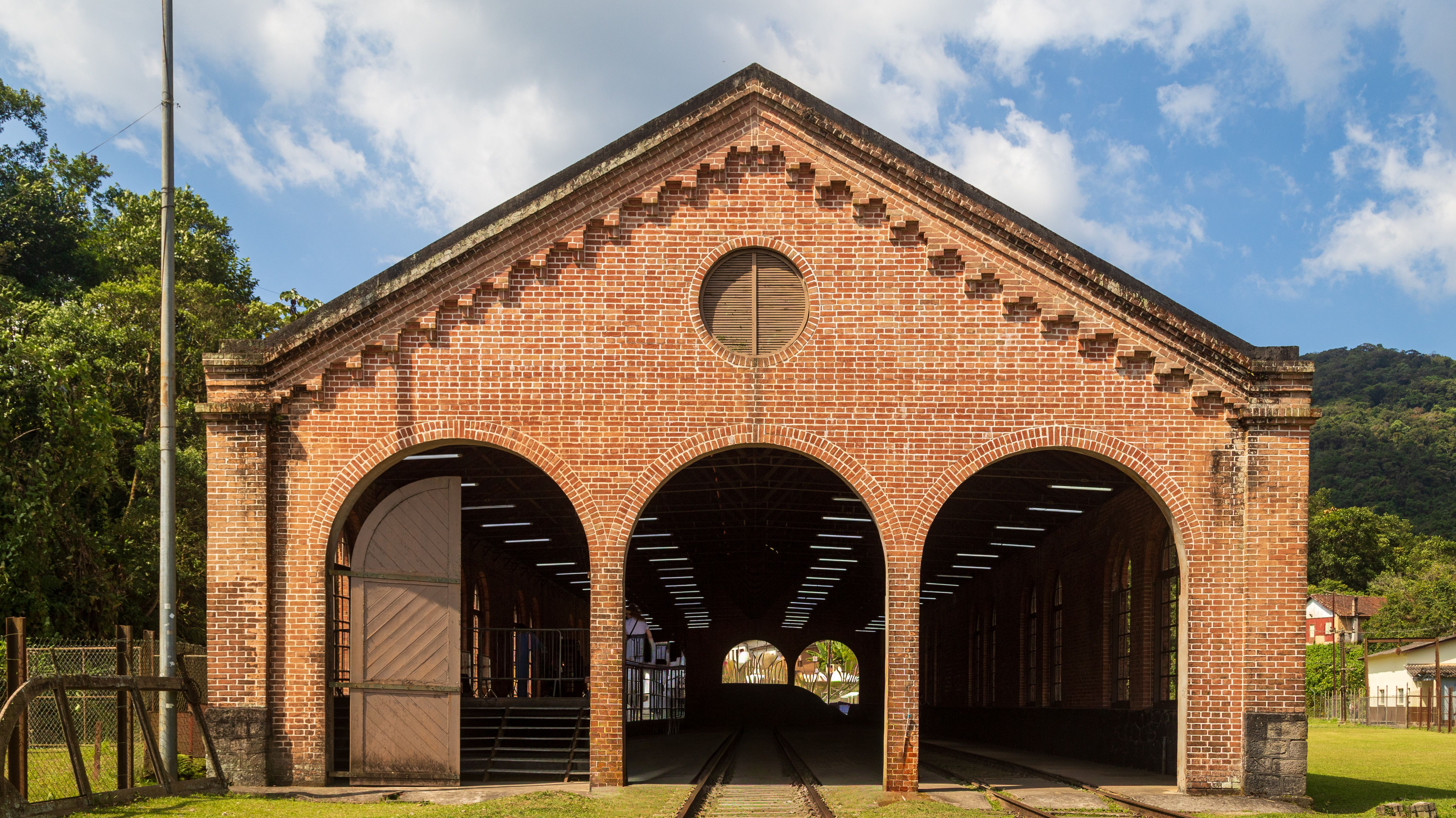 Historic Brick Railway Building Facade · Free Stock Photo