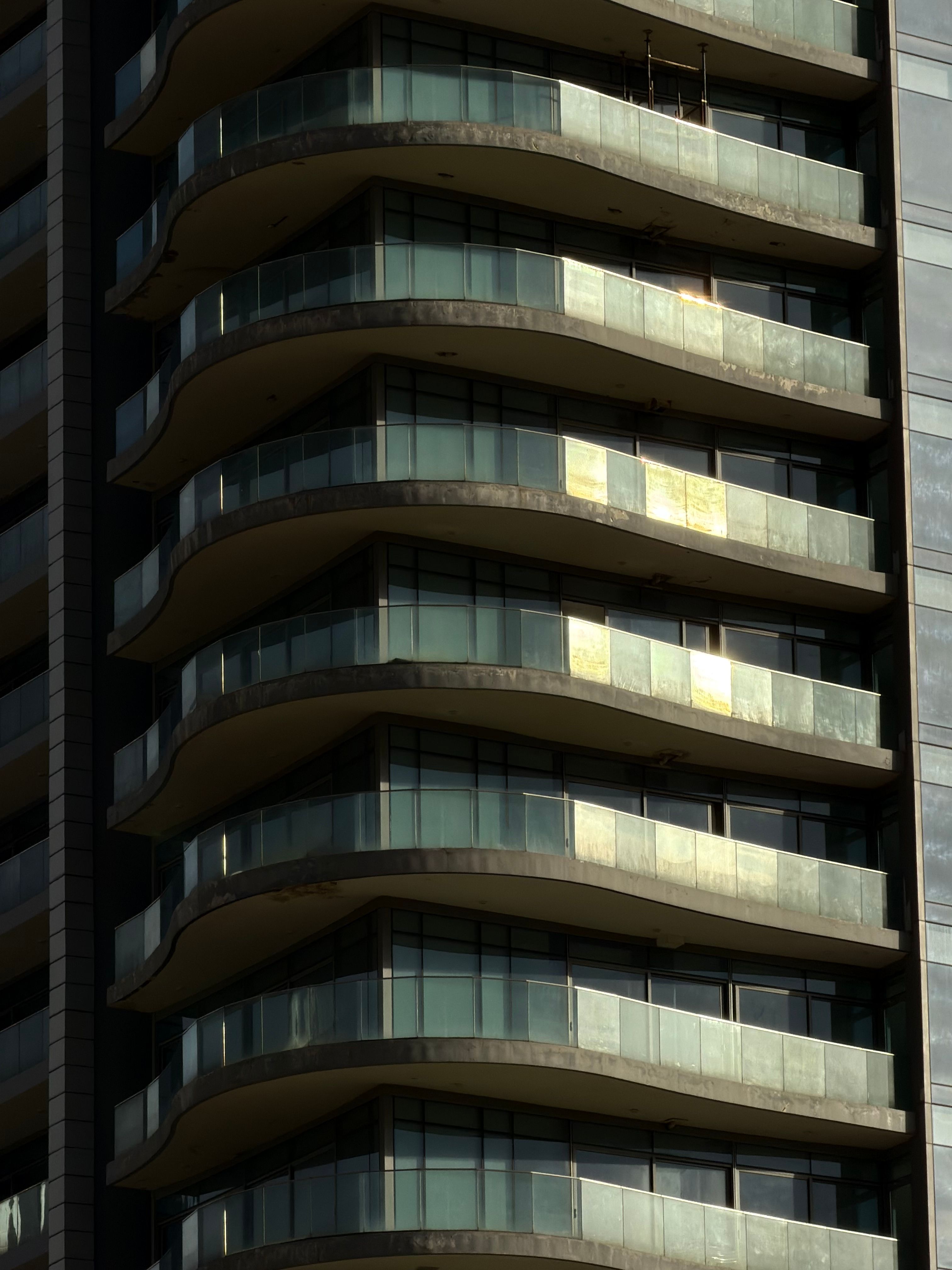 Modern Architectural Design of Curved Balconies · Free Stock Photo