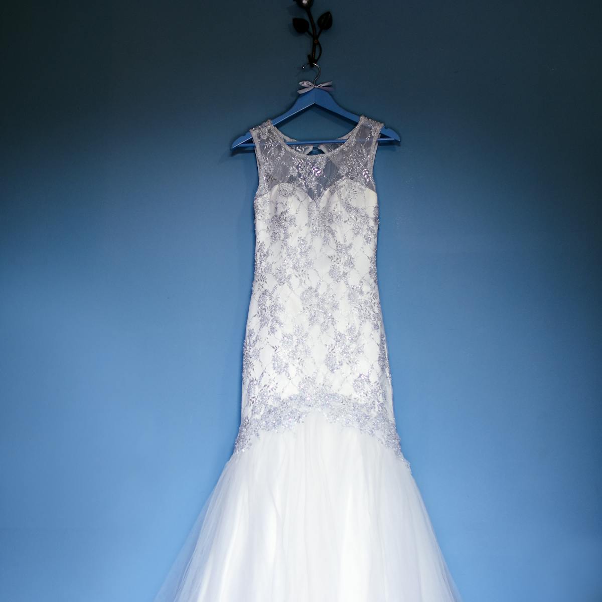 Group of people sharing a meal around a table in a warm atmosphere