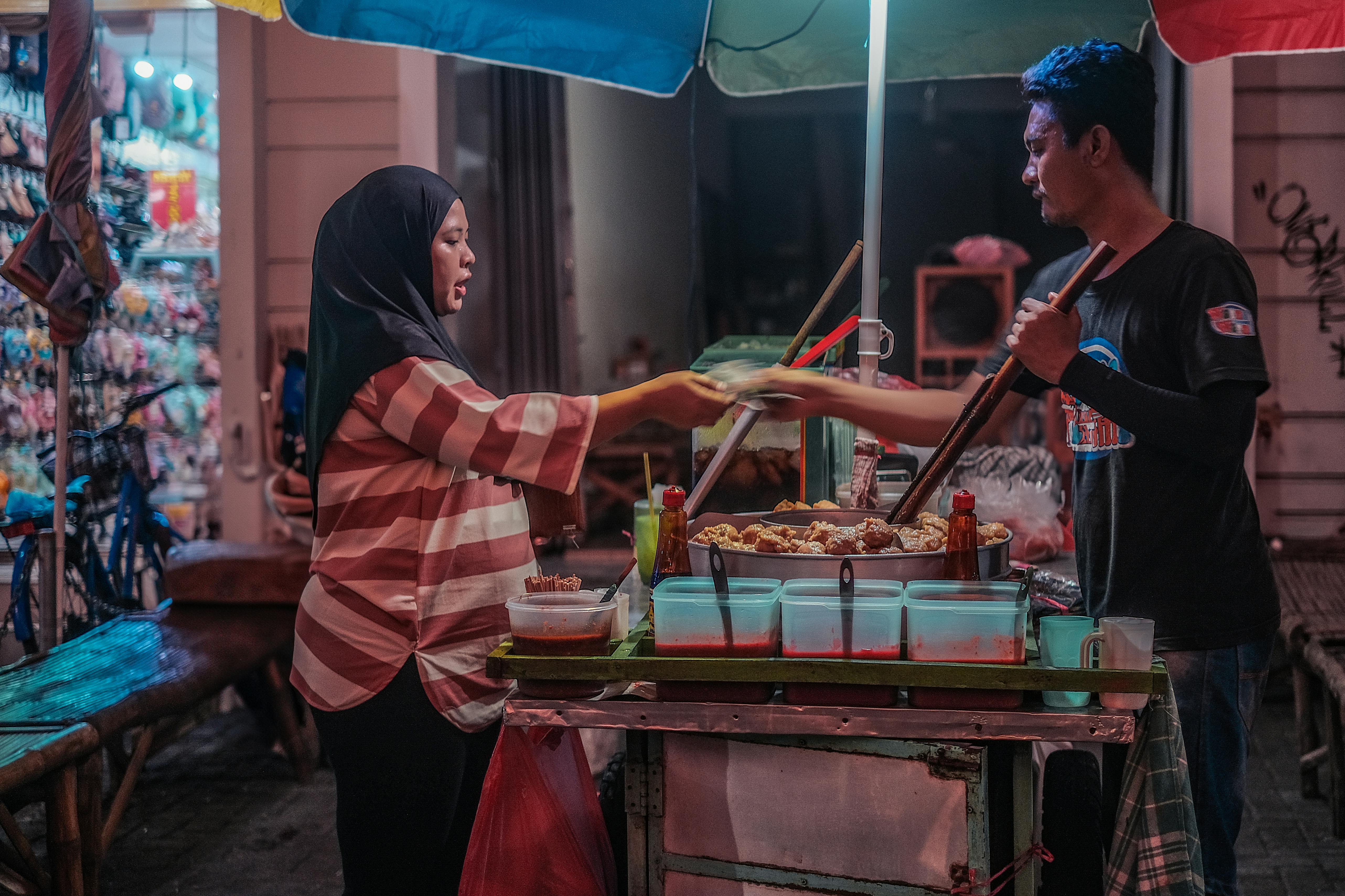 Chico’s Thursday Night Market Just Added an Outdoor Adventure Expo — Photo by Leonard Antasari on Pexels