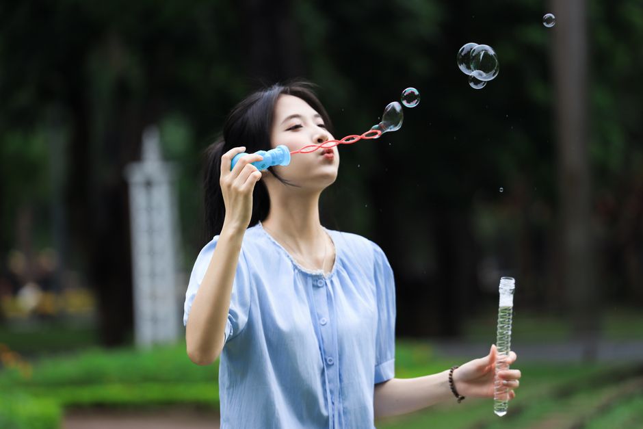Intellectual AI Bubble Intellectual AI Bubble