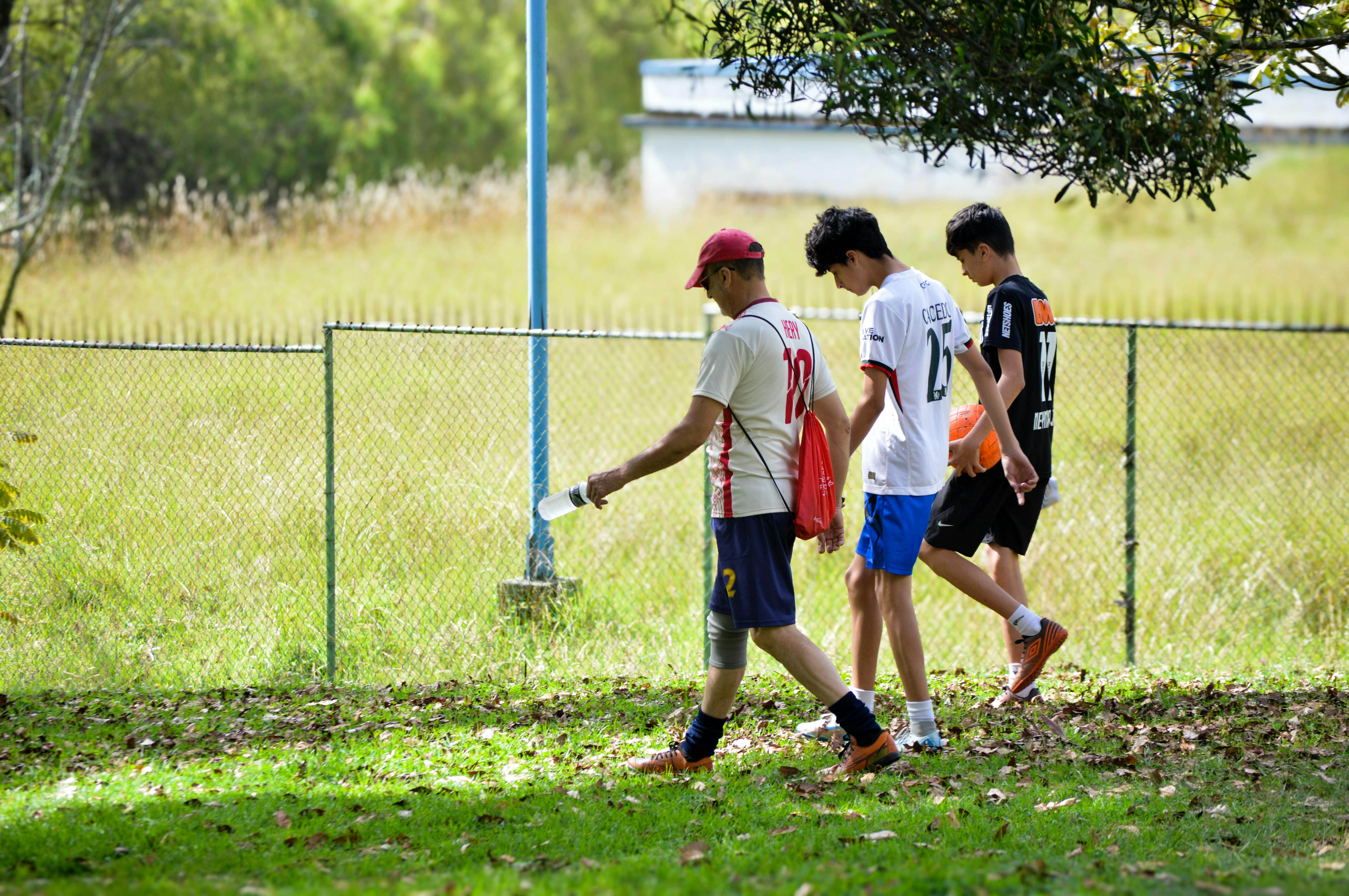 How Coaching Shapes the Youth Sport Experience — And a Free Course by the USOPC to Help — Photo by Héctor  Herrera Delgado on