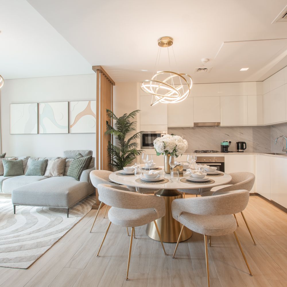 Kinvere — professional movers carrying furniture on a house move