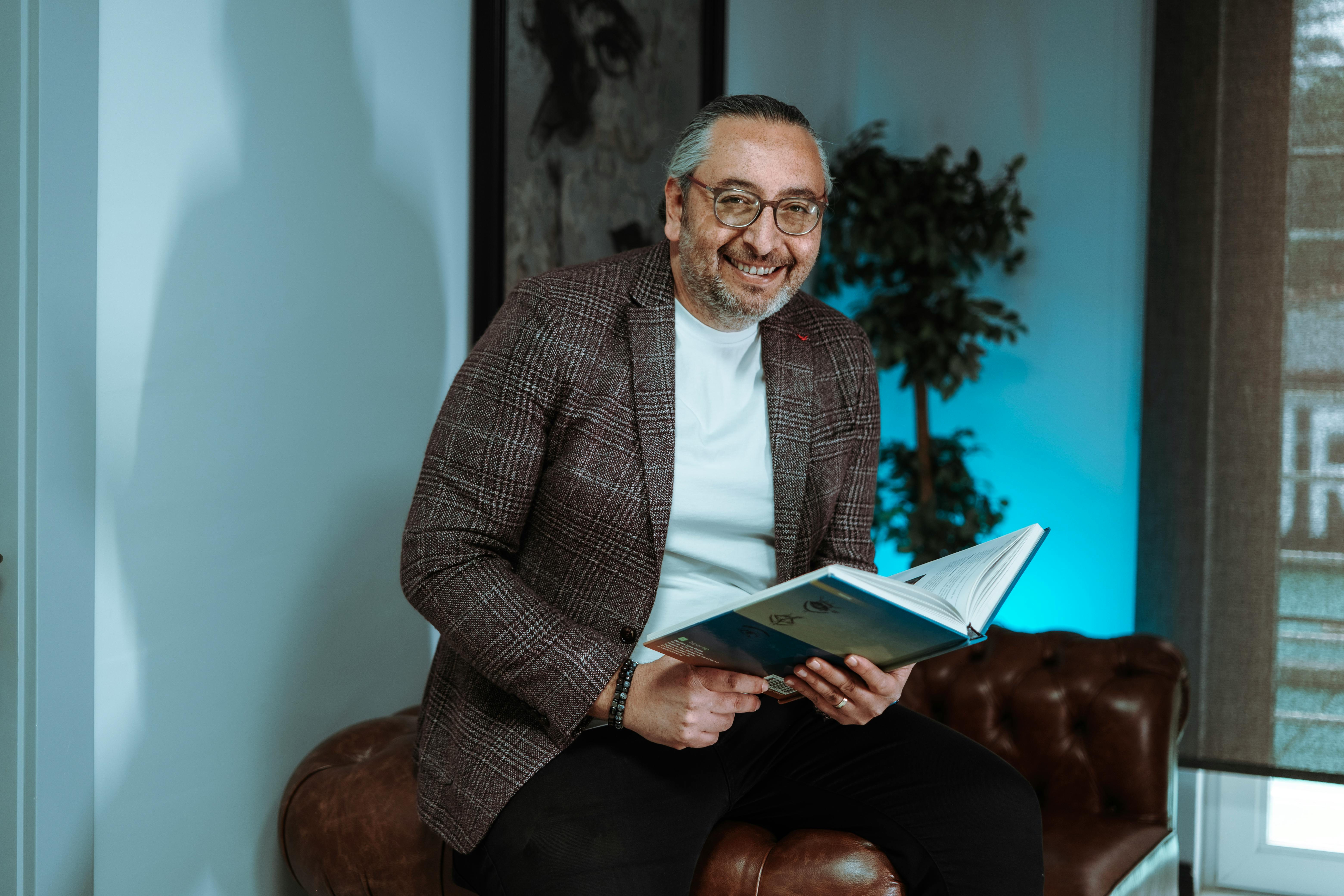 personal finance financial planning — Photo by Wolrider YURTSEVEN on Pexels