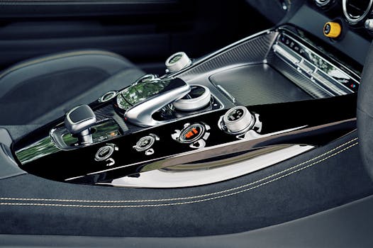 探索豪华汽车内饰的优雅，感受时尚的仪表板控制装置和优质材料带来的体验