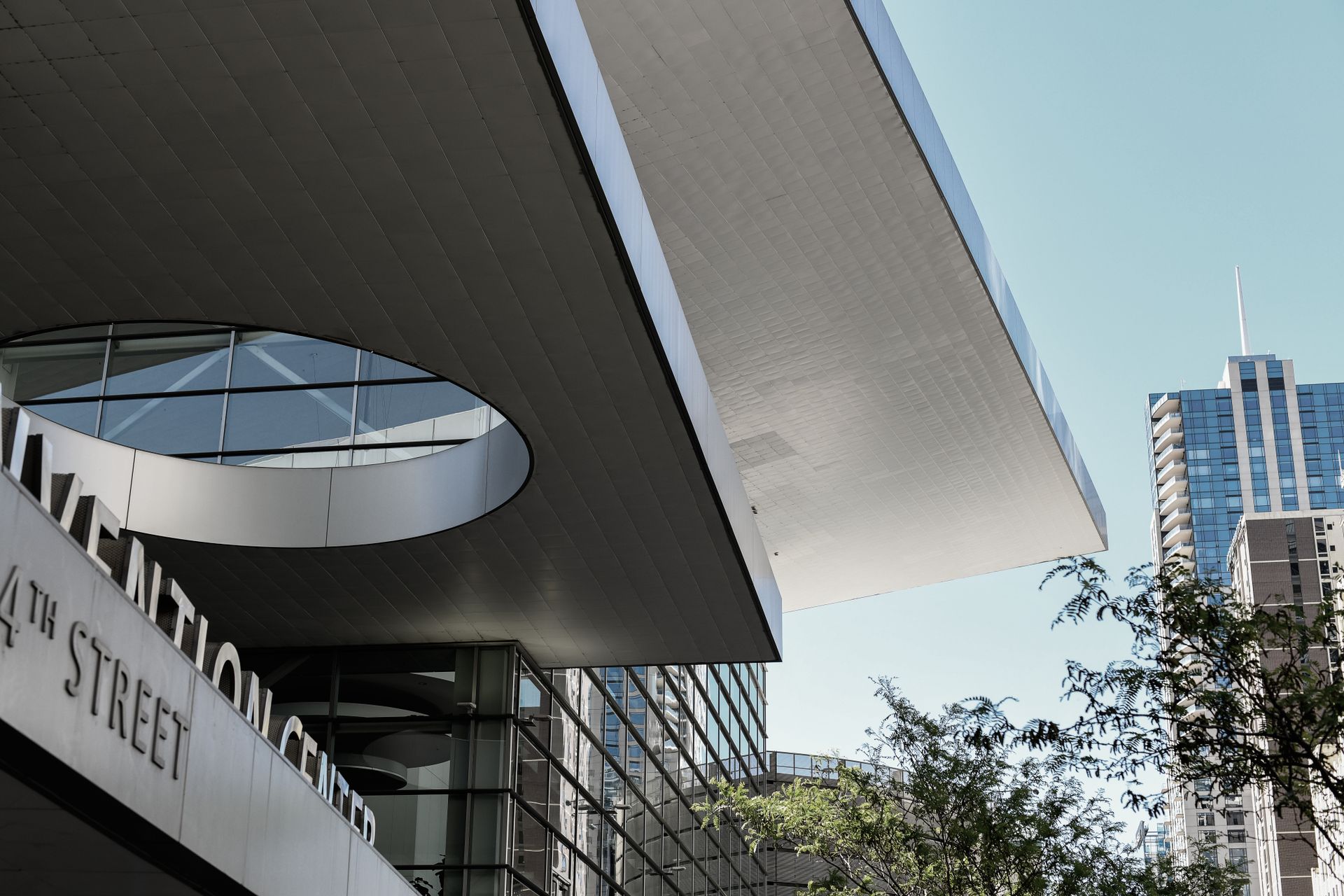 Business hotels in Dallas with meeting rooms: capacity and facilities