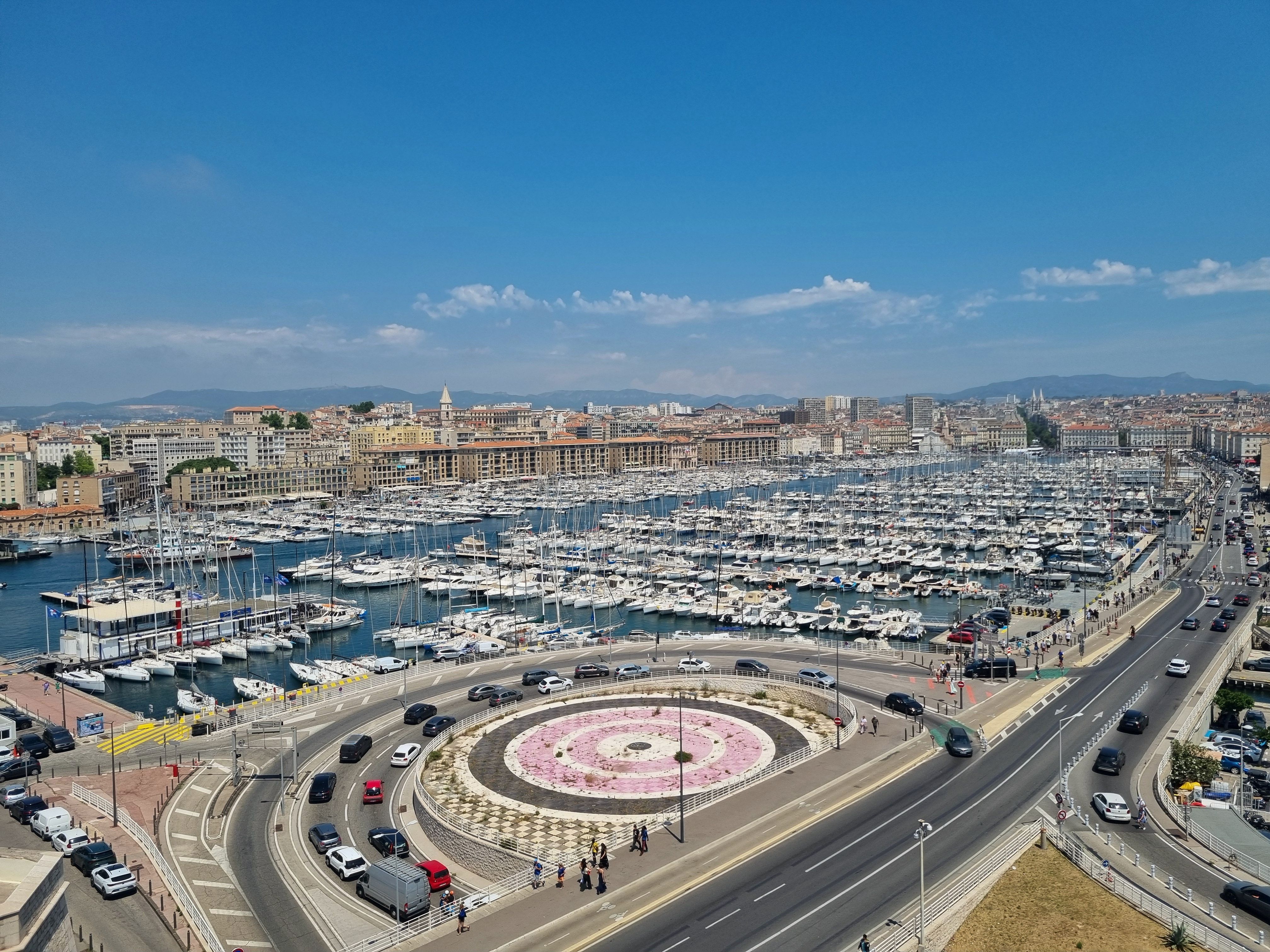 Vue aérienne de Marseille et du Vieux-Port