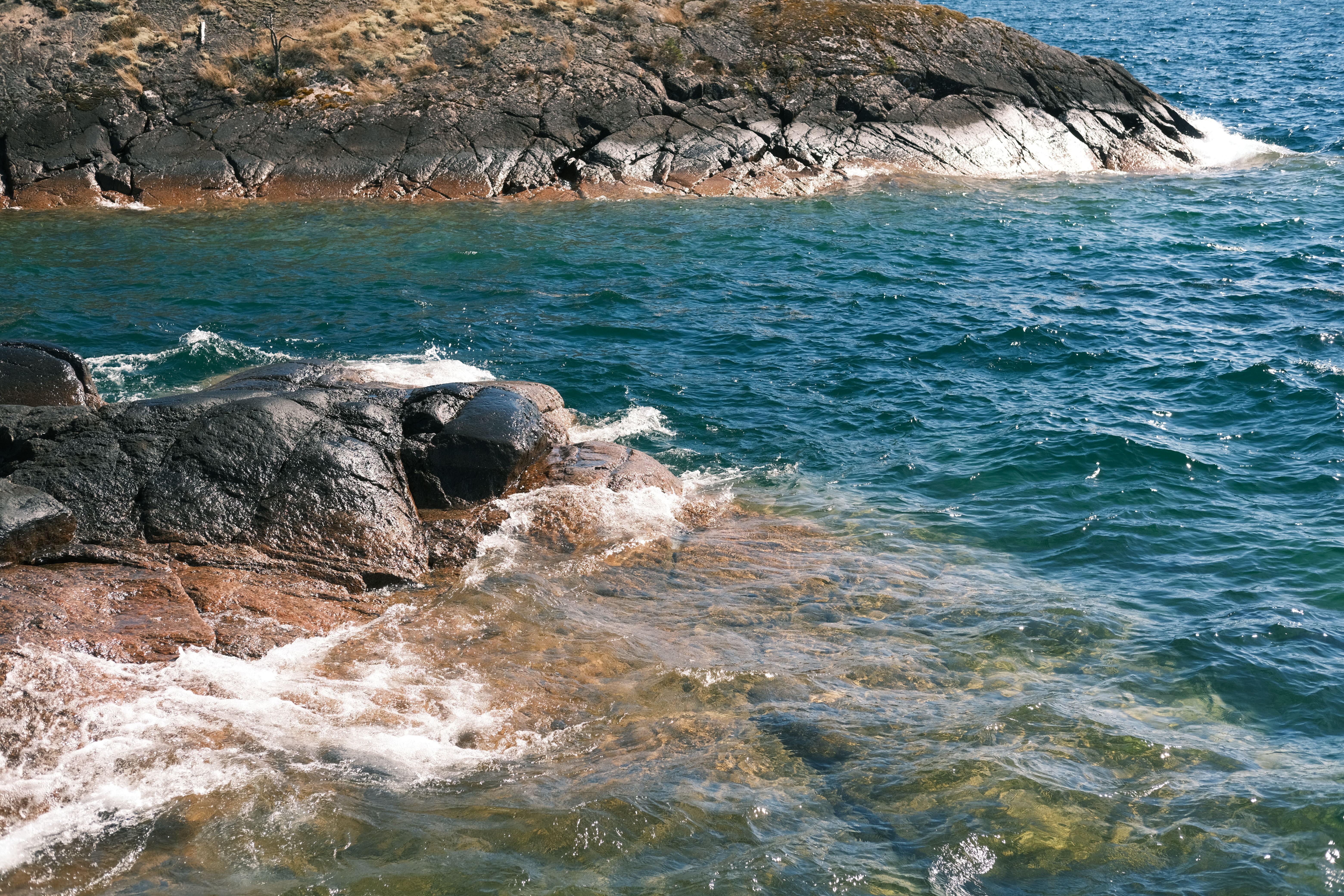 Northern ʻEsia Shore view 2