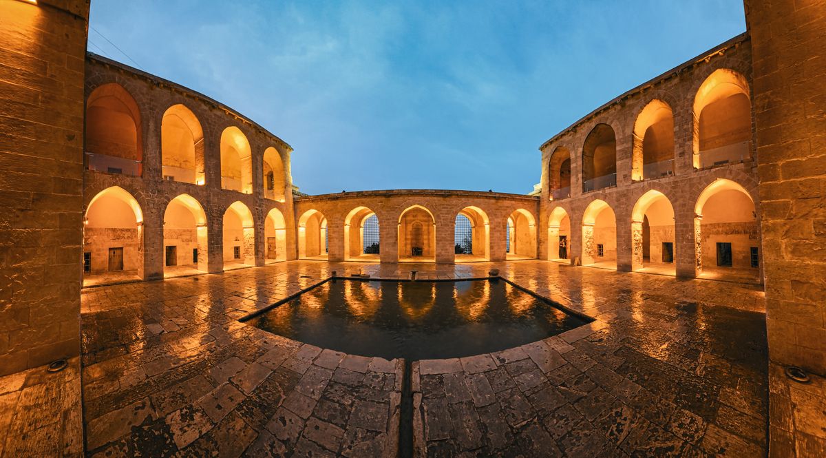 Mardin — A stone-built city opening onto the Mesopotamian plain (3)