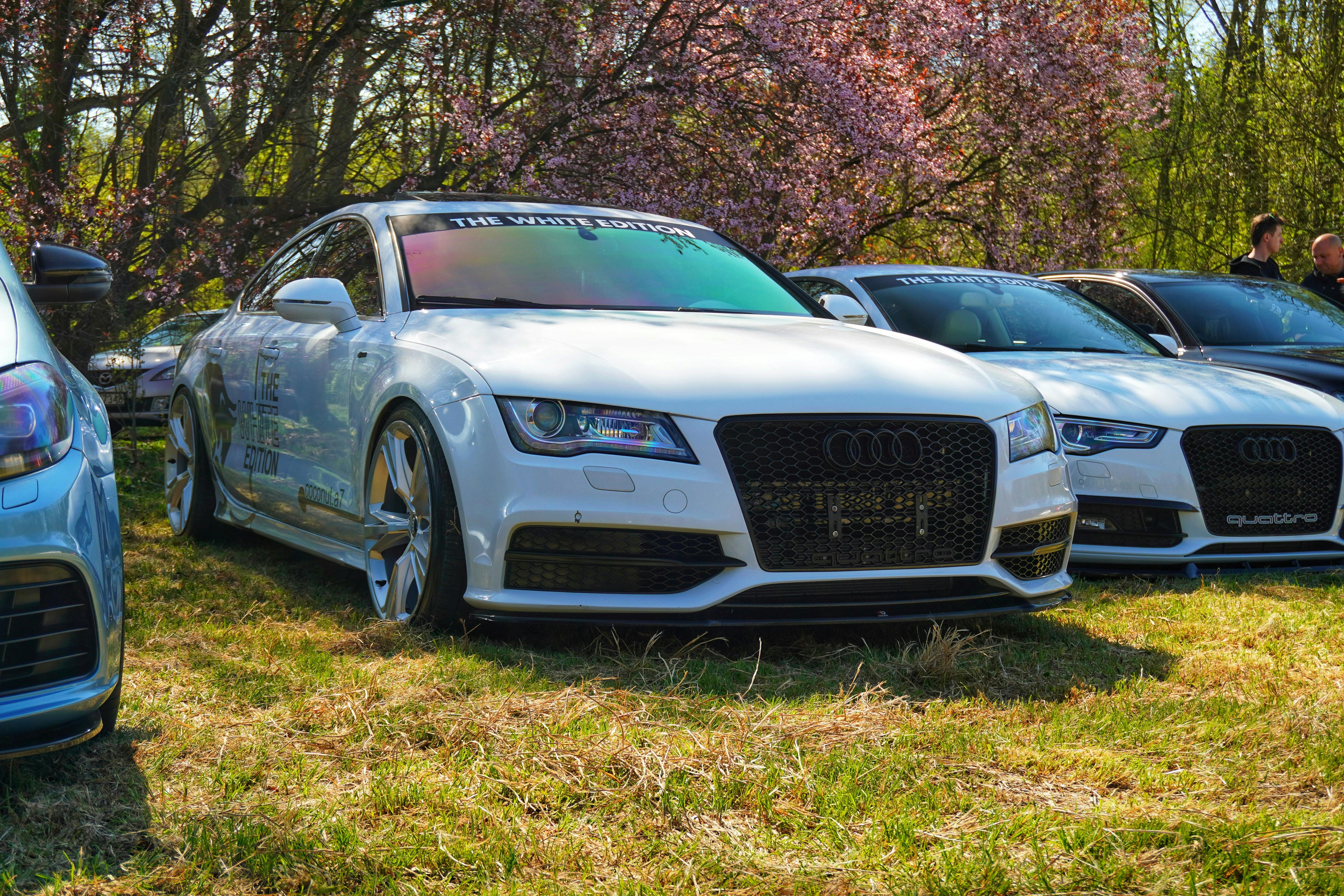 Android Auto to Expand Vehicle Control Beyond Infotainment — Photo by Marcin Cieślak on Pexels